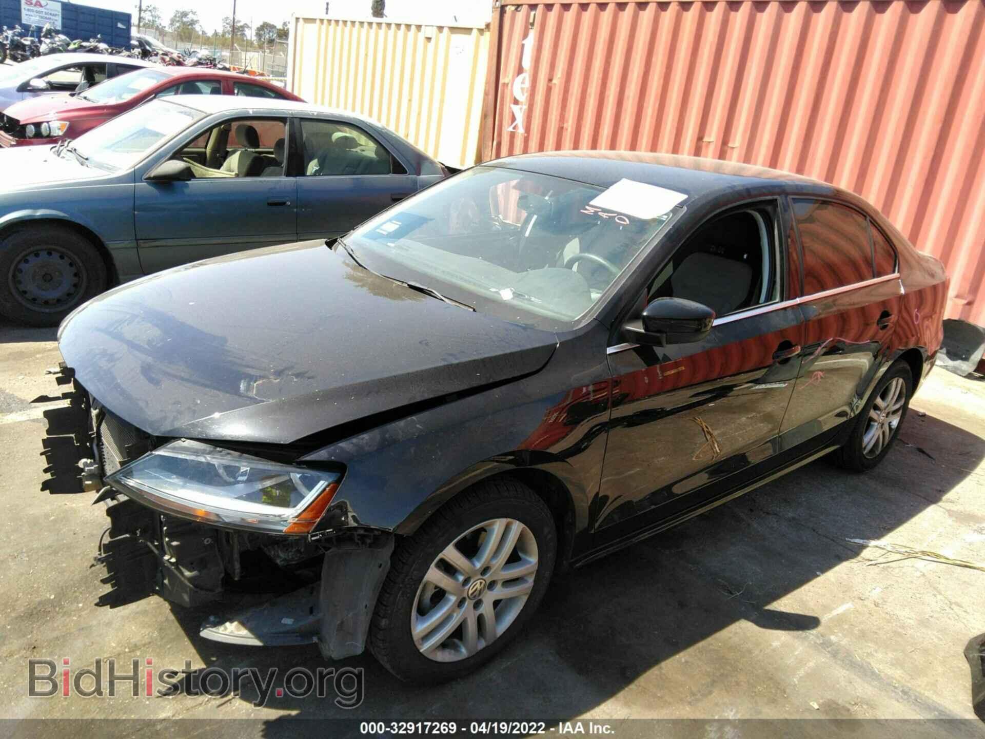2017 VOLKSWAGEN JETTA - VIN: 3VW2B7AJ9HM323150 - Фото 2