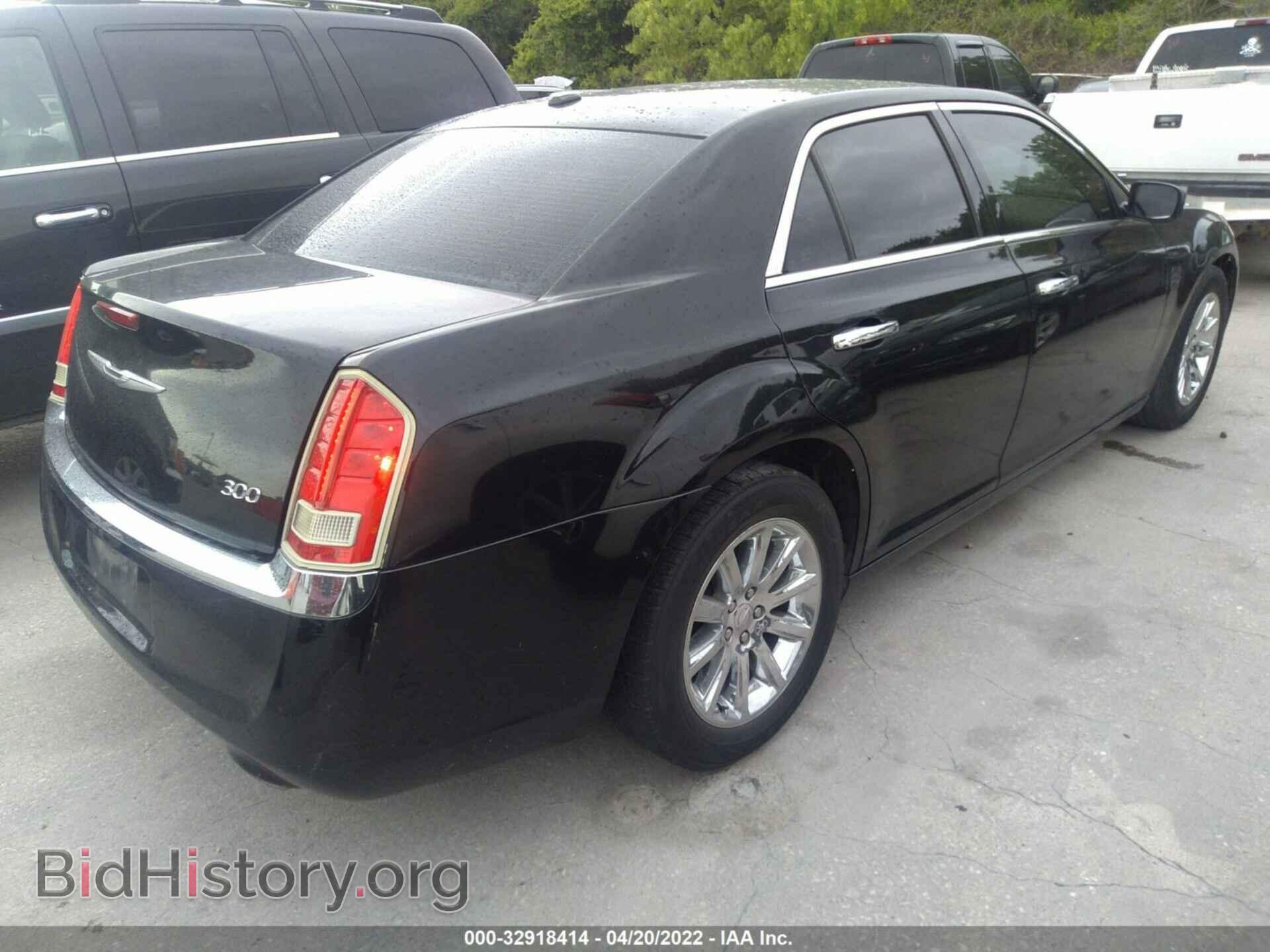 2012 CHRYSLER 300 - VIN: 2C3CCACG1CH199406 - Фото 4