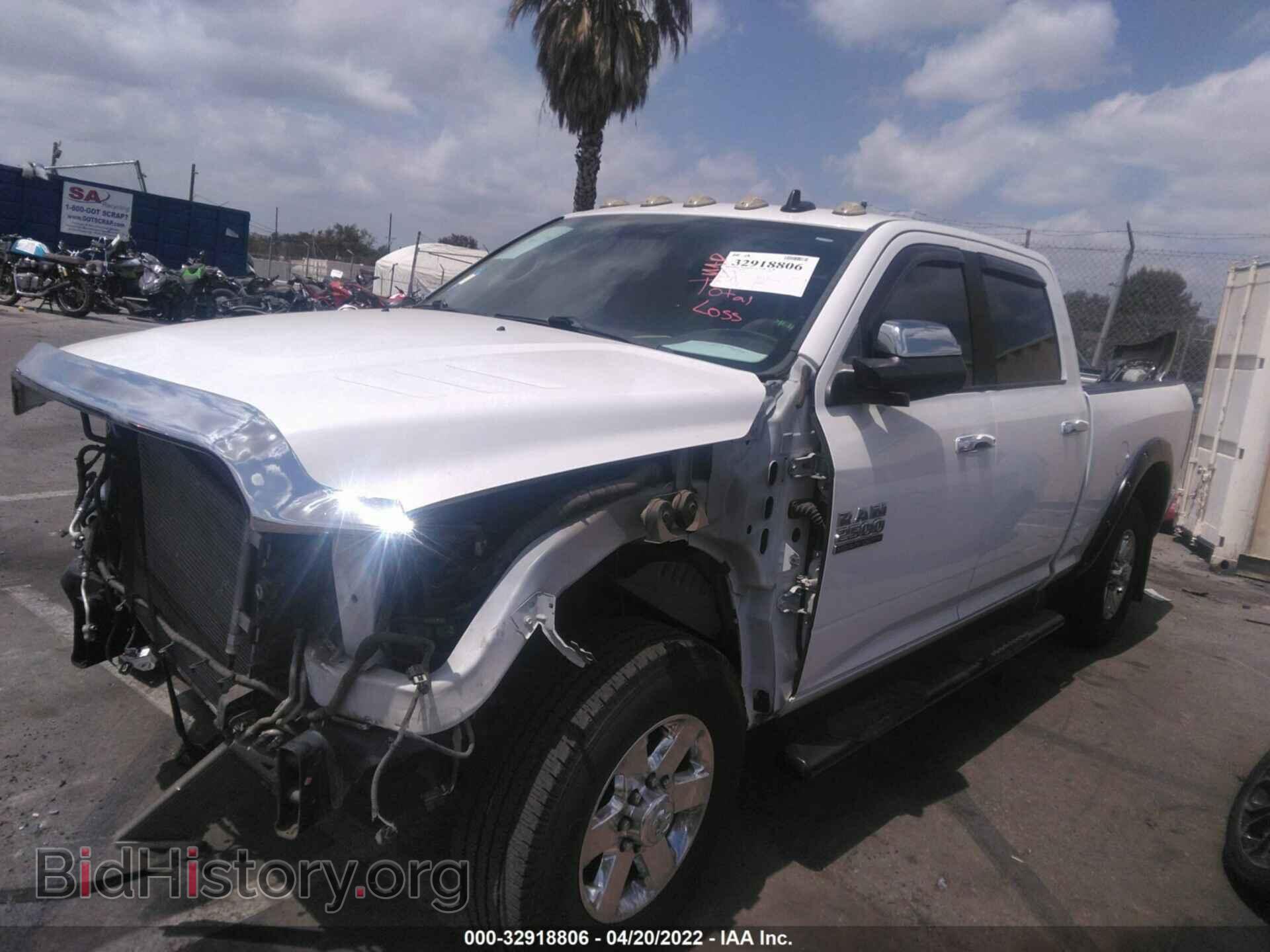 2014 RAM 2500 - VIN: 3C6UR4DLXEG318219 - Фото 2