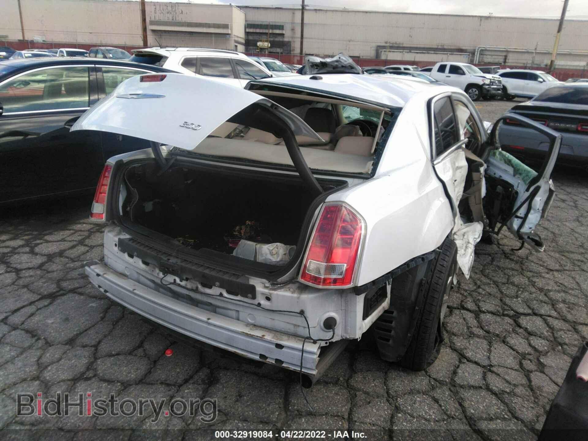 2012 CHRYSLER 300 - VIN: 2C3CCACG3CH245690 - Фото 4