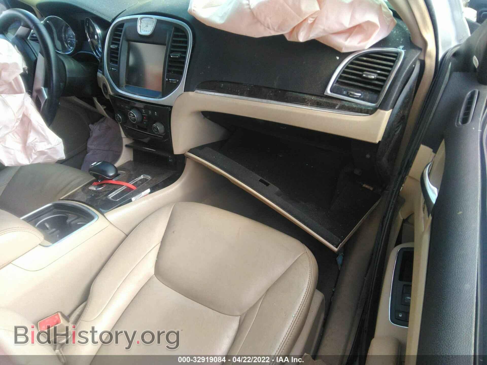 2012 CHRYSLER 300 - VIN: 2C3CCACG3CH245690 - Фото 5