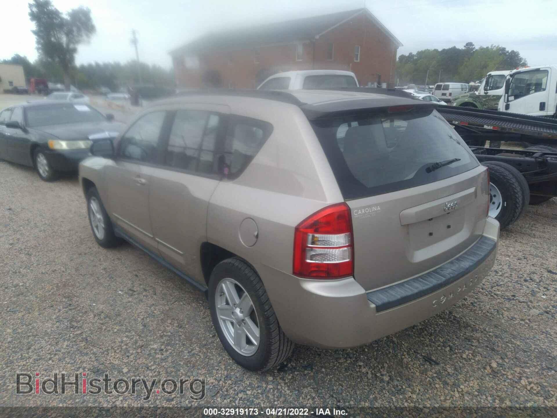 2010 JEEP COMPASS - VIN: 1J4NT4FB9AD650088 - Photo 3