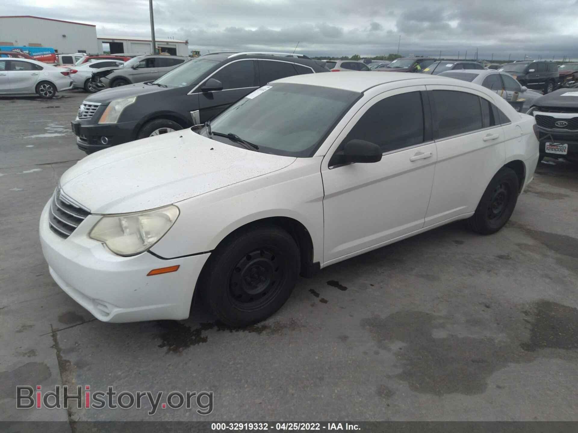 2010 CHRYSLER SEBRING - VIN: 1C3CC4FB8AN160835 - Фото 2