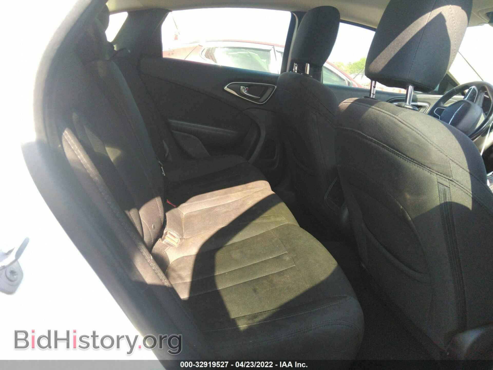 2016 CHRYSLER 200 - VIN: 1C3CCCAB1GN126620 - Фото 8