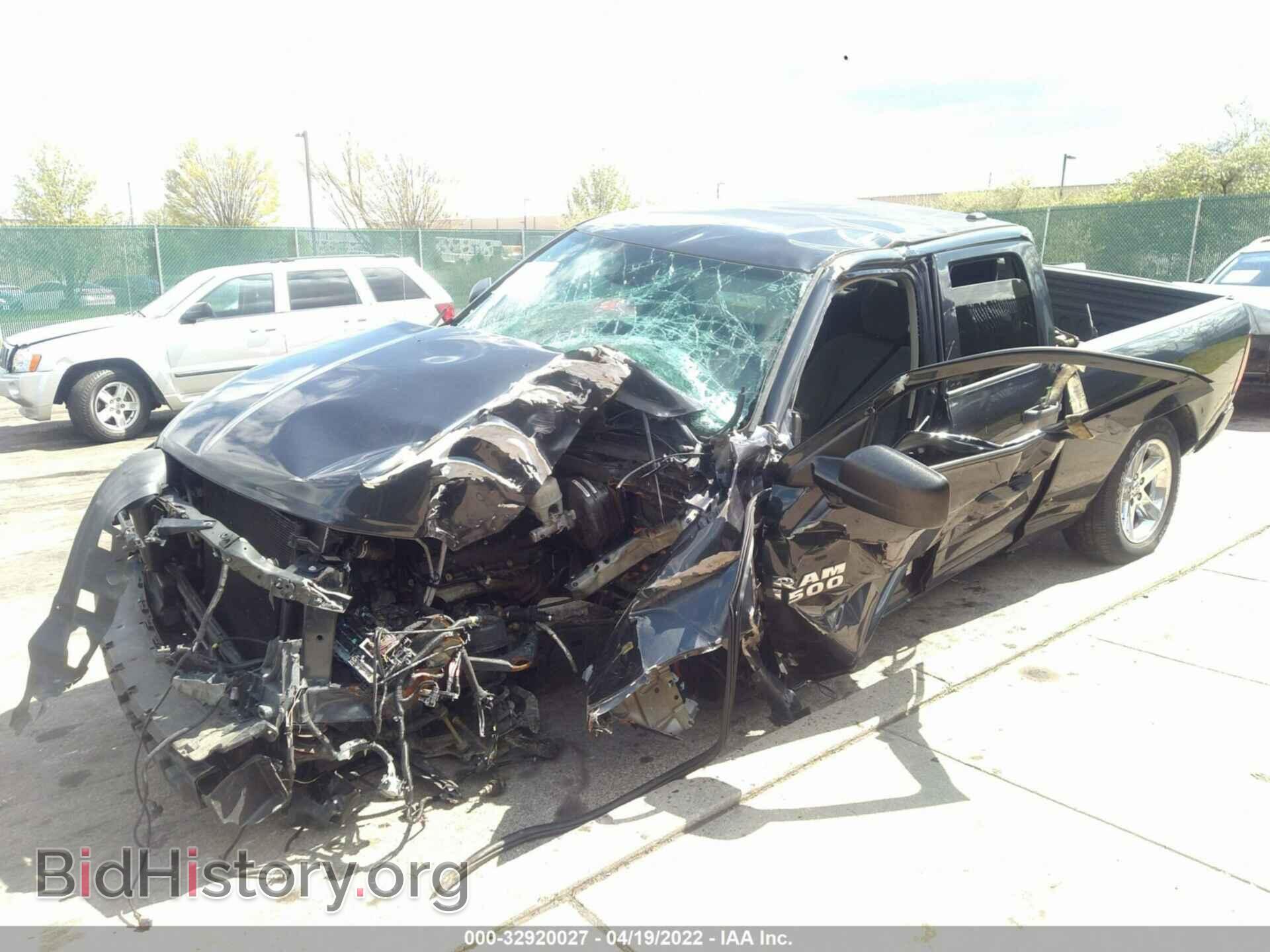 2015 RAM 1500 - VIN: 1C6RR7FT7FS731939 - Фото 2