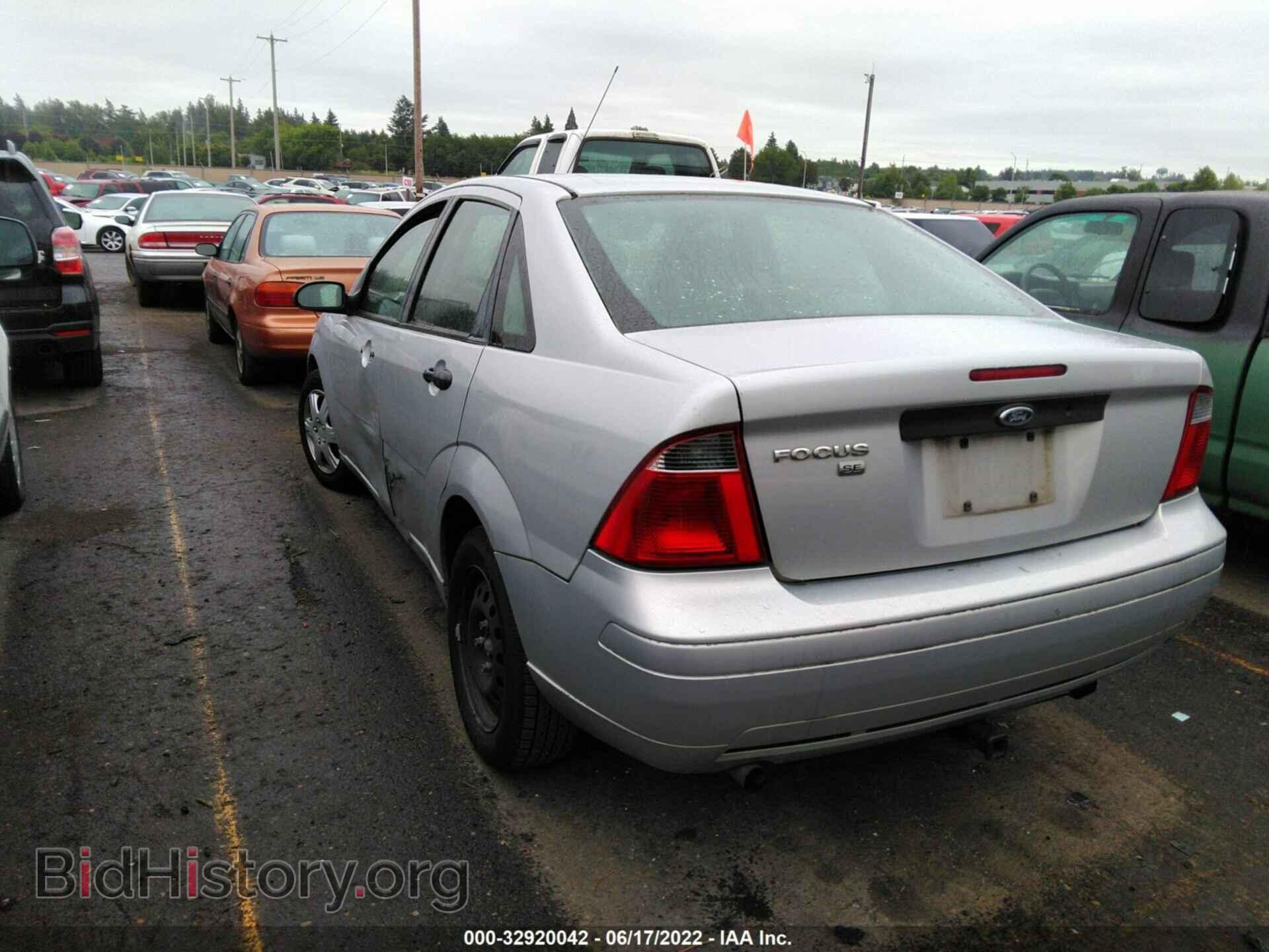 2007 FORD FOCUS - VIN: 1FAHP34N87W277997 - Фото 3