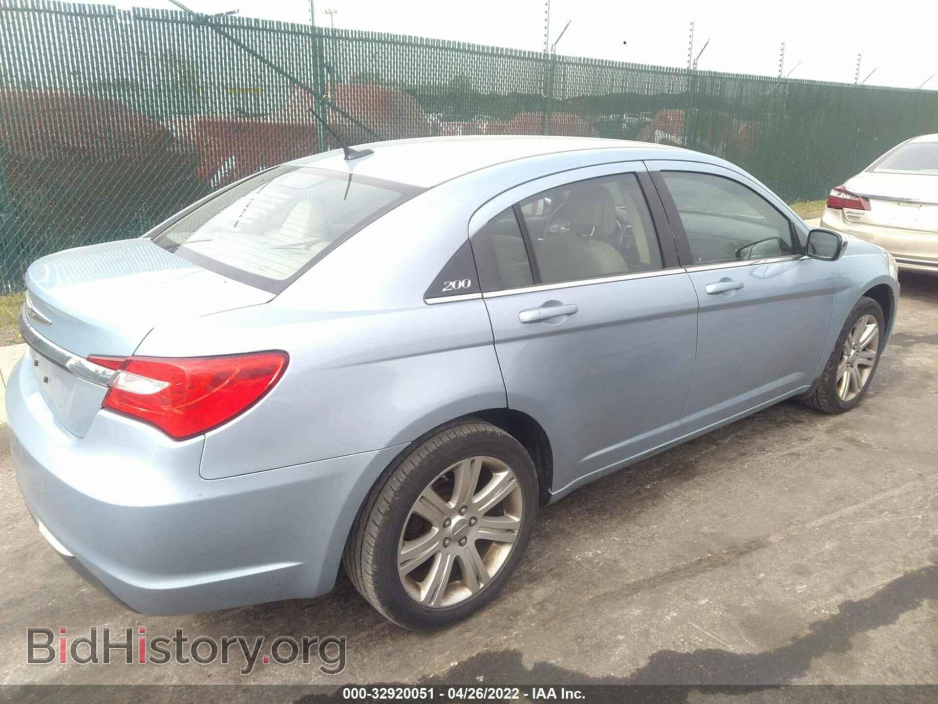 2012 CHRYSLER 200 - VIN: 1C3CCBAB9CN179909 - Фото 4