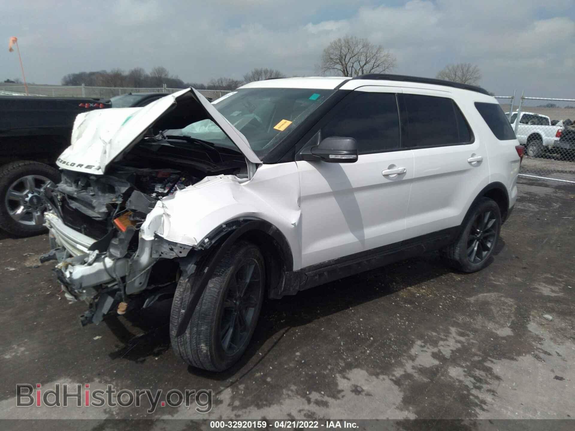 2017 FORD EXPLORER - VIN: 1FM5K8D82HGA99305 - Photo 2