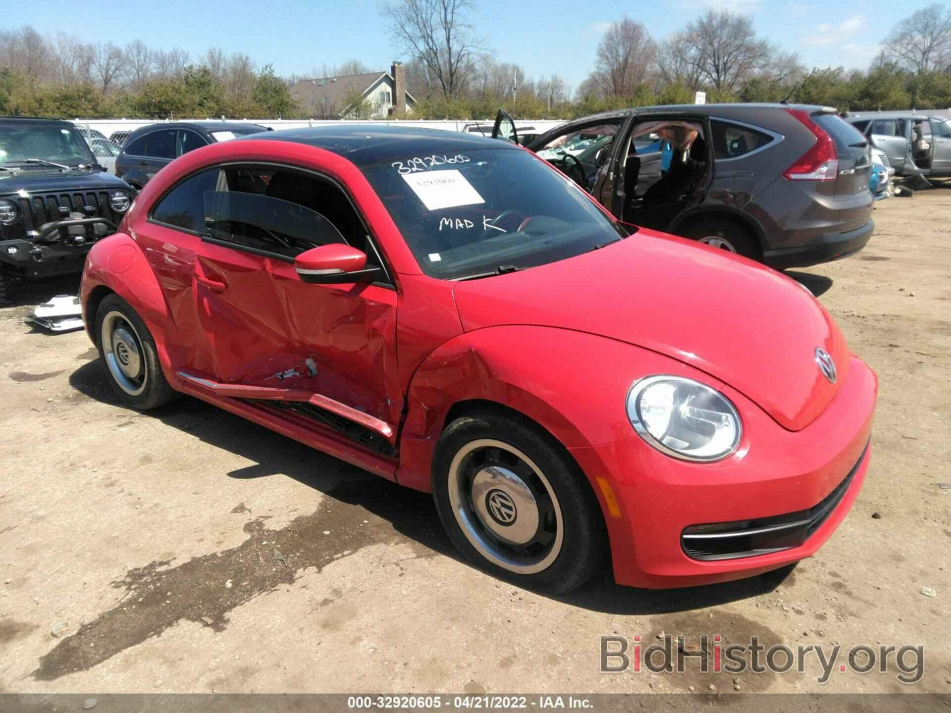 Photo 3VWJX7AT0CM642718 - VOLKSWAGEN BEETLE 2012