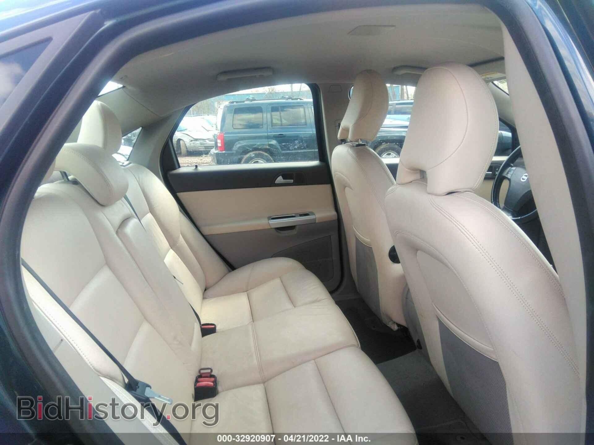 2011 VOLVO S40 - VIN: YV1672MS8B2538945 - Фото 8