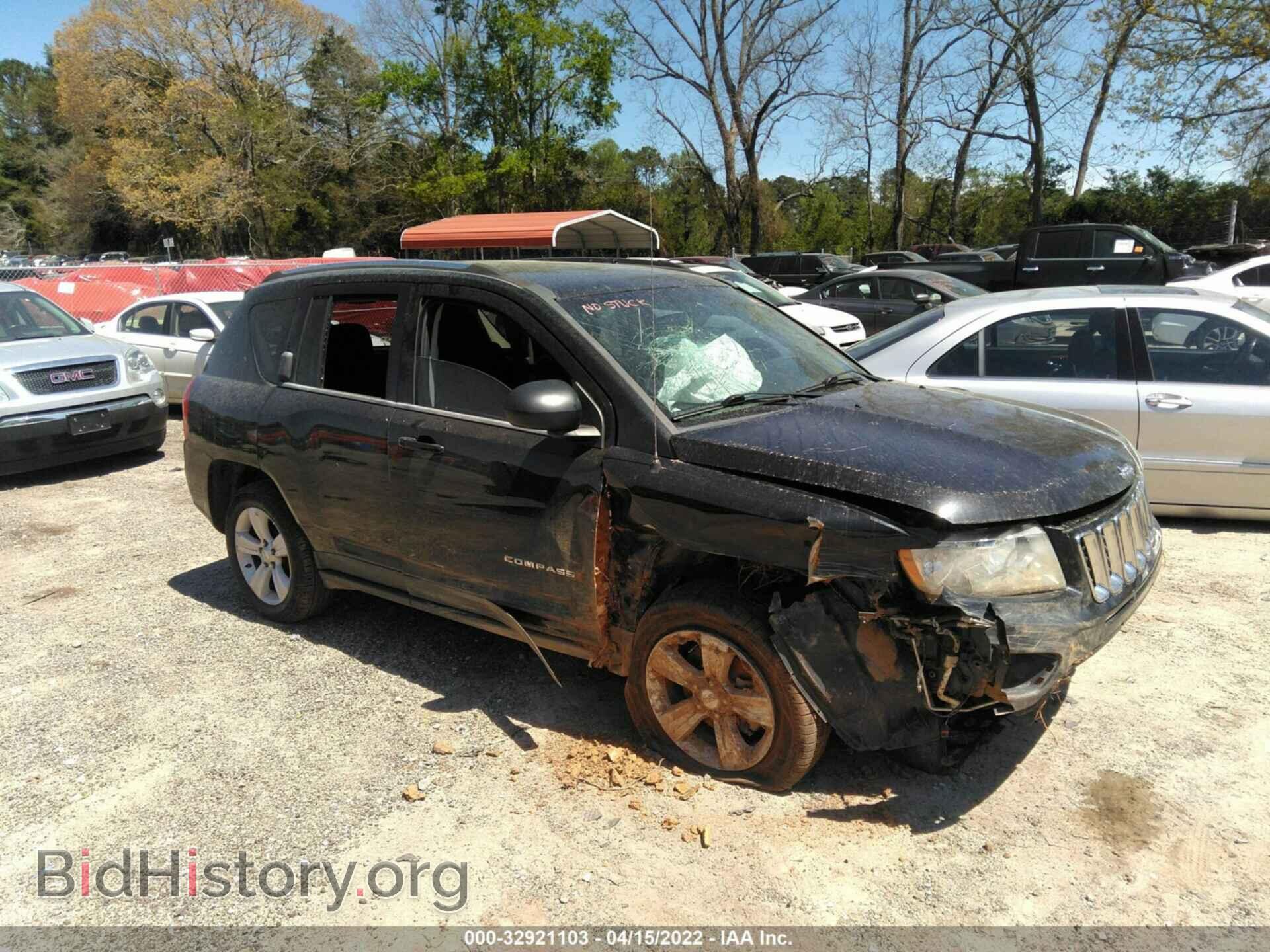 Photo 1J4NT1FB7BD165917 - JEEP COMPASS 2011