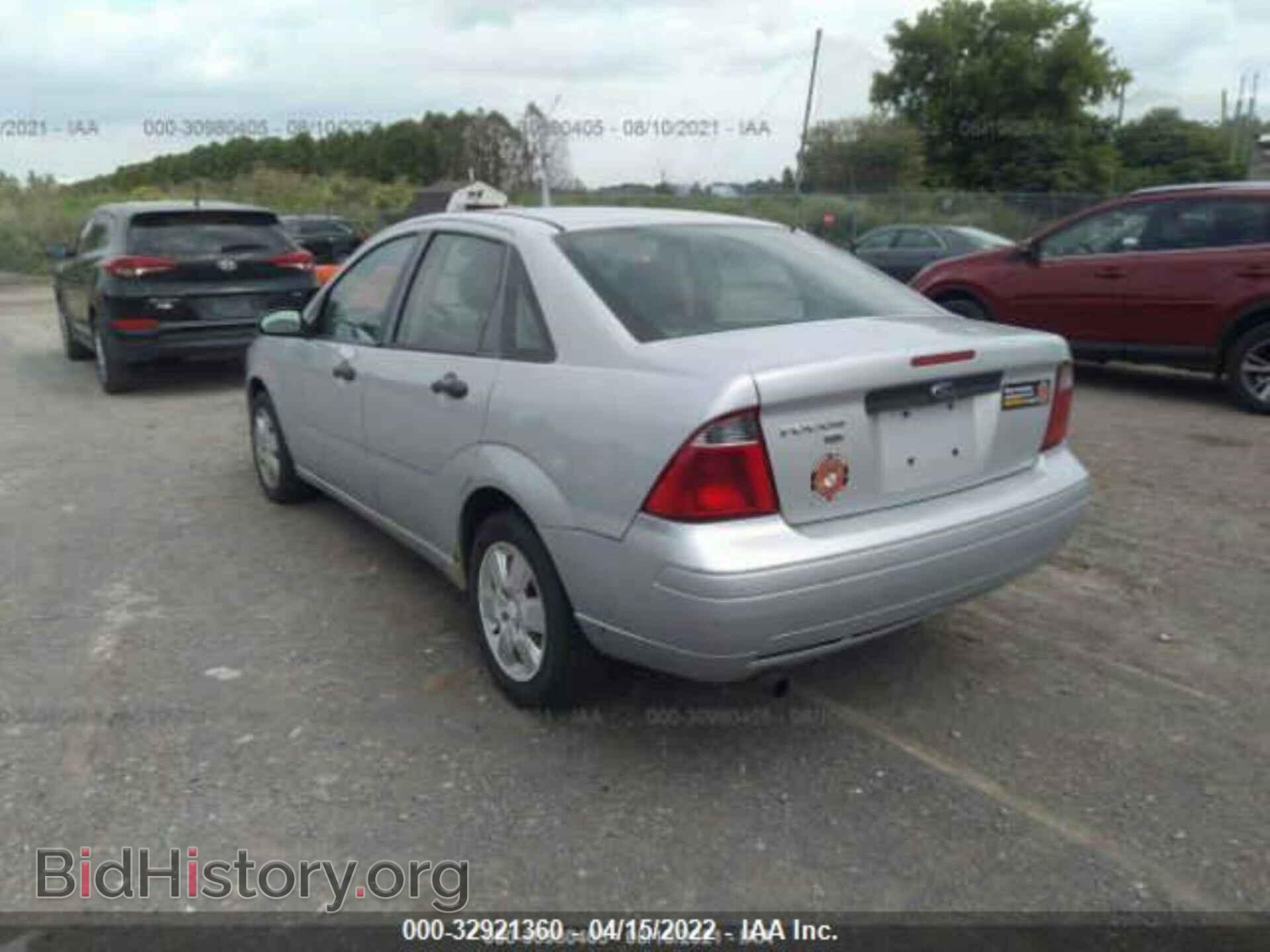 2007 FORD FOCUS - VIN: 1FAHP34N37W356736 - Фото 3