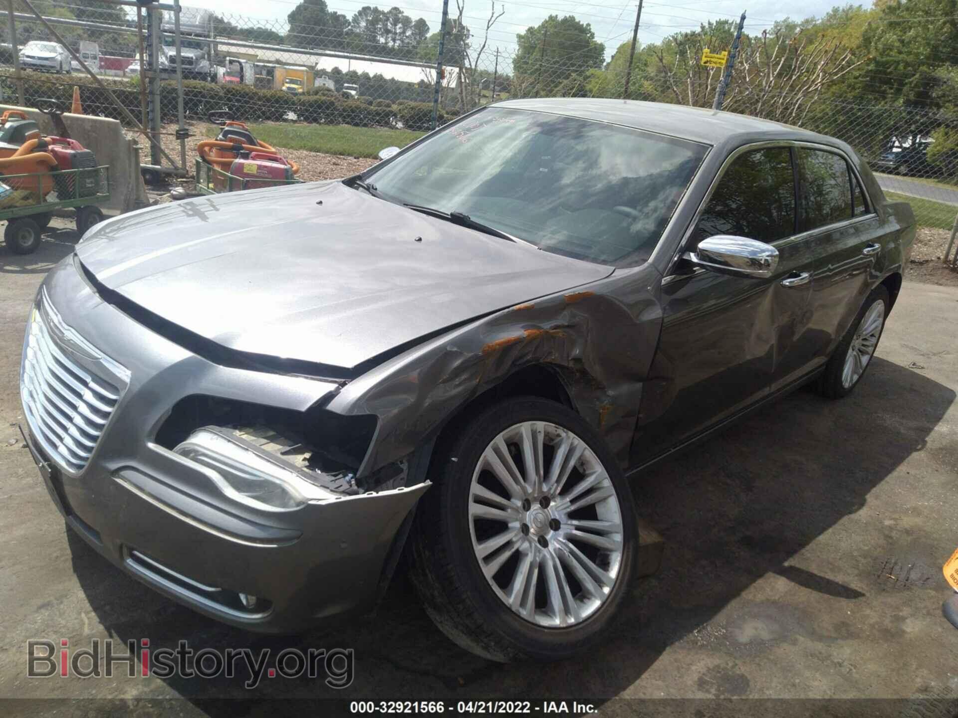 2012 CHRYSLER 300 - VIN: 2C3CCACG9CH134156 - Фото 2