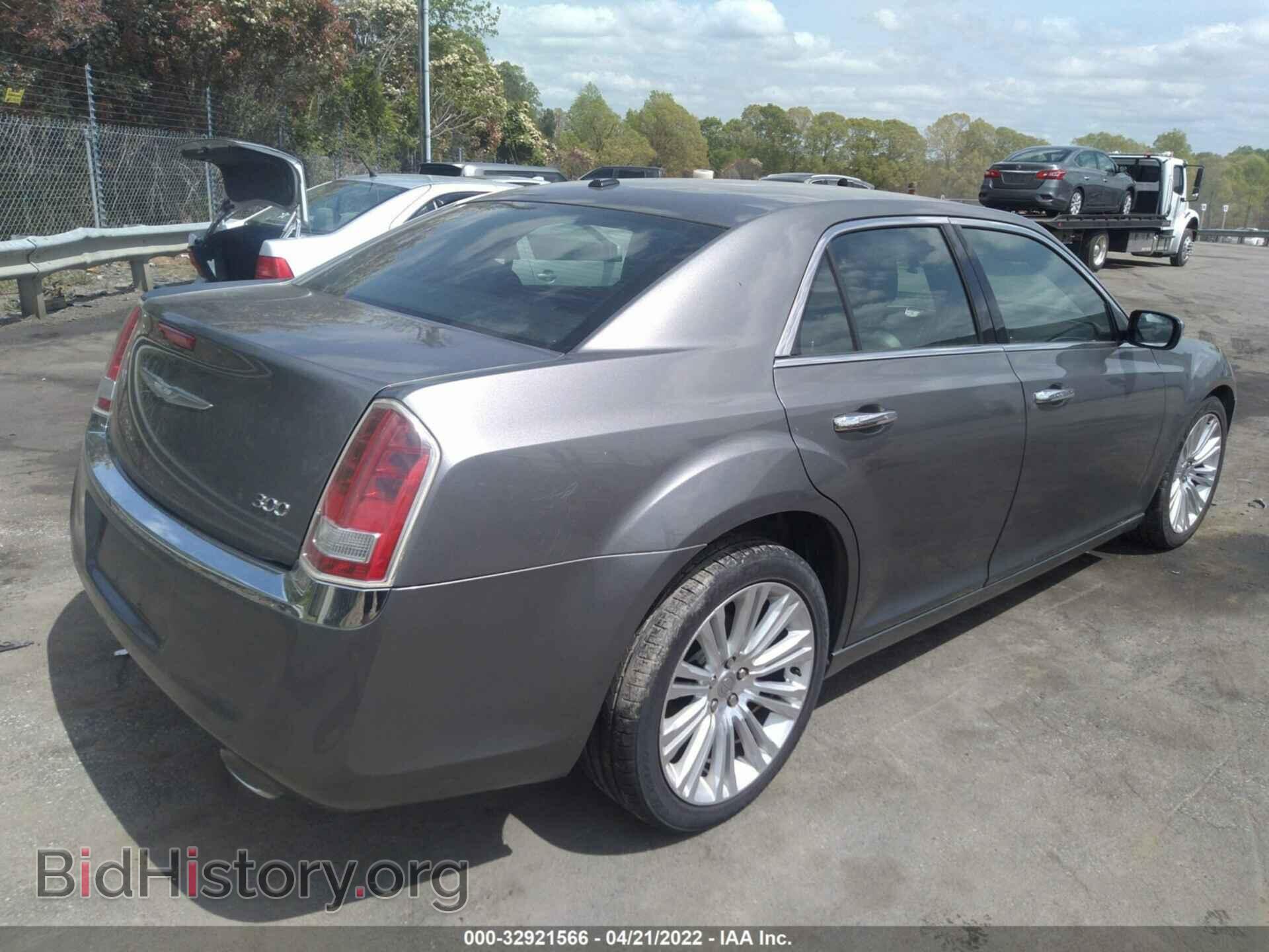 2012 CHRYSLER 300 - VIN: 2C3CCACG9CH134156 - Фото 4