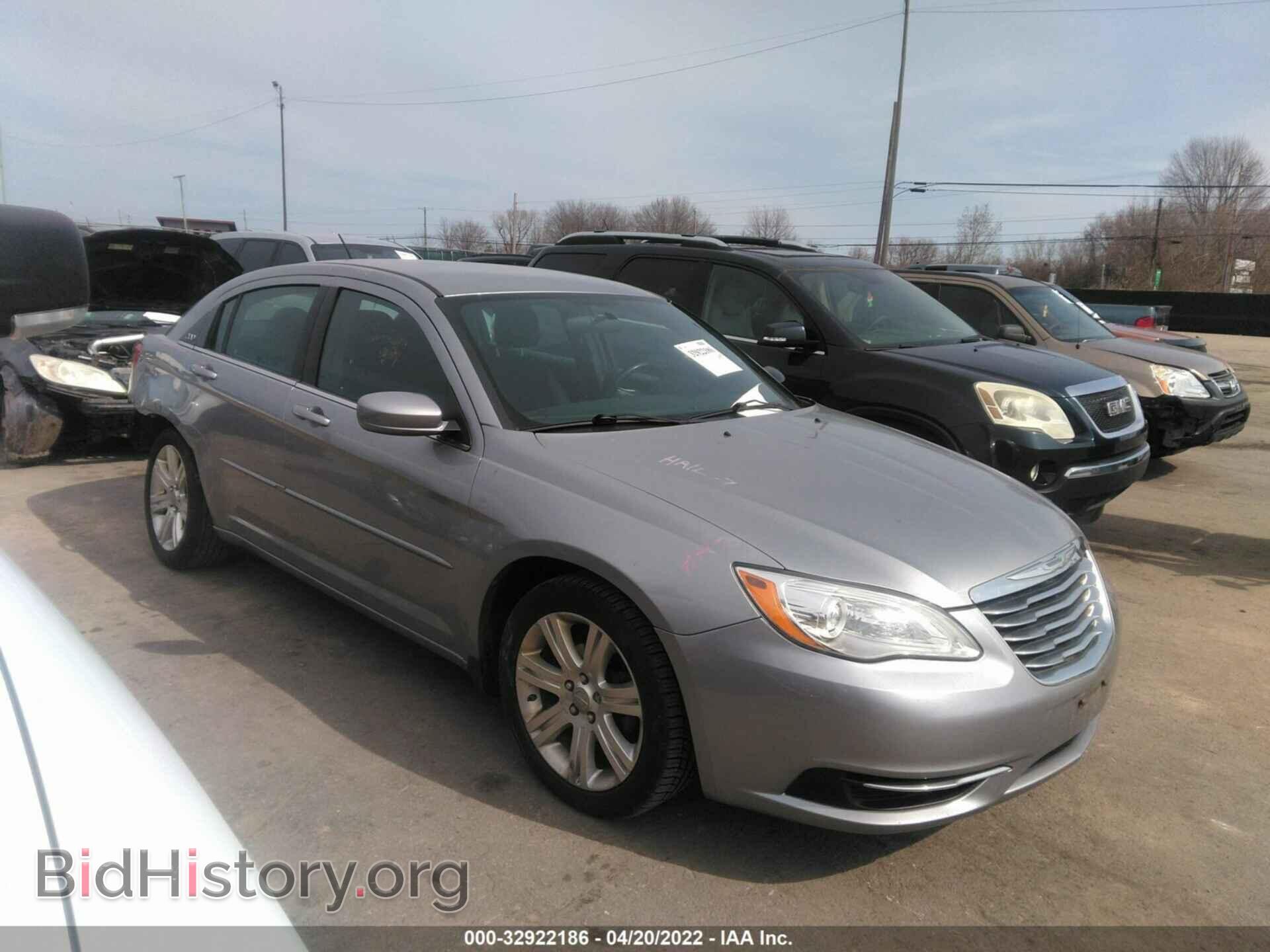 Фотография 1C3CCBBB8DN714034 - CHRYSLER 200 2013