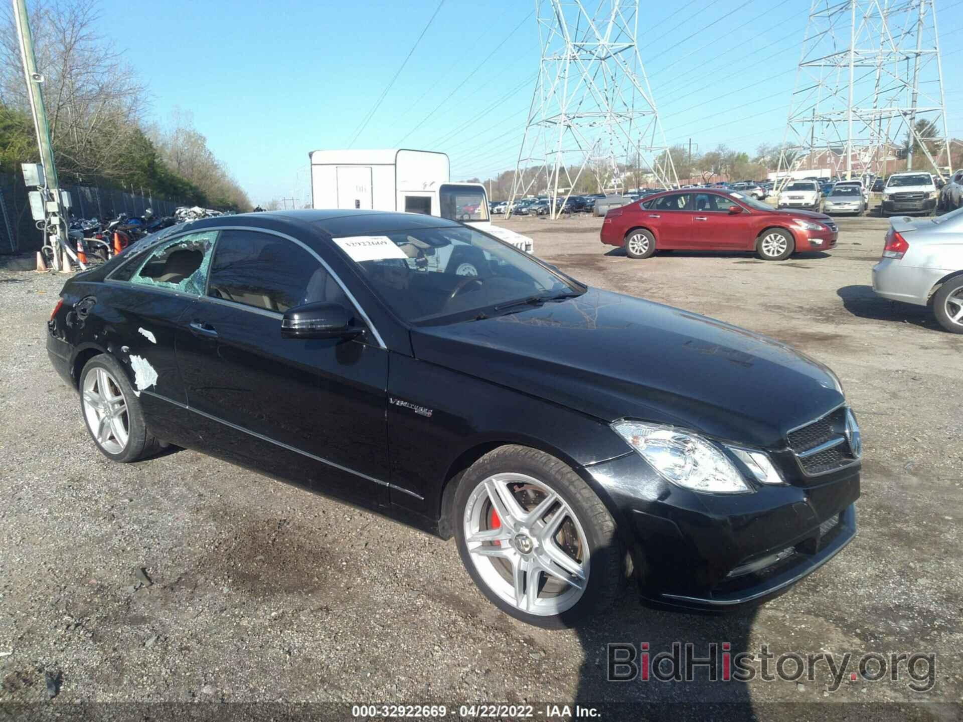 Photo WDDKJ5KB5DF200091 - MERCEDES-BENZ E-CLASS 2013