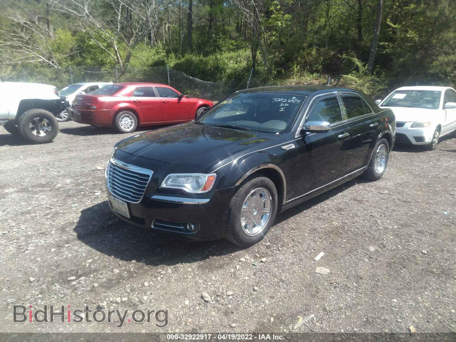 2012 CHRYSLER 300 - VIN: 2C3CCAAG0CH118012 - Фото 2