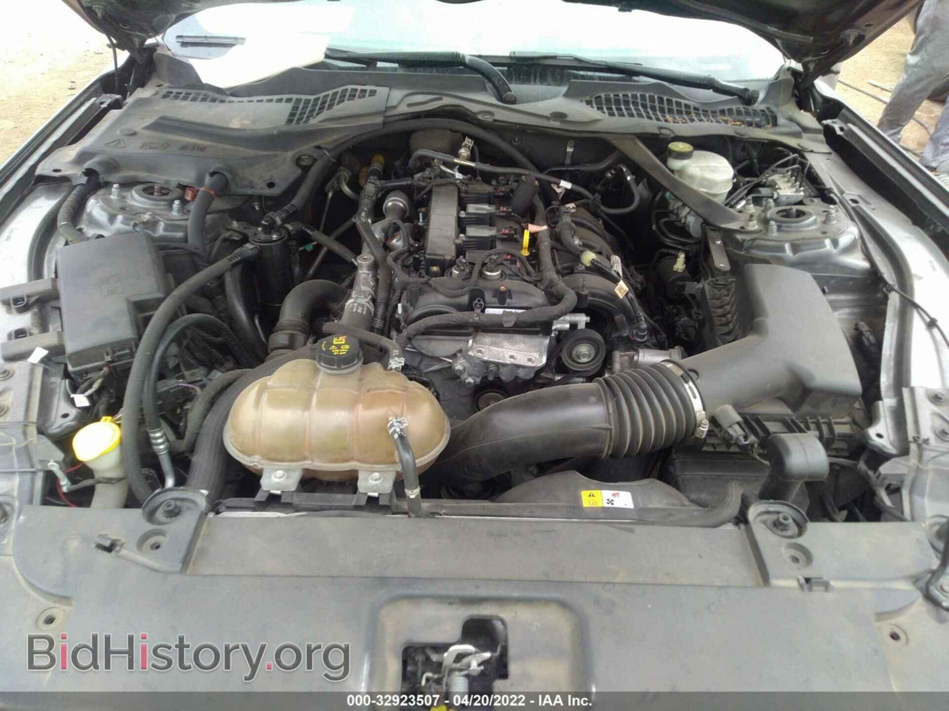 2016 FORD MUSTANG - VIN: 1FA6P8TH0G5215838 - Фото 10