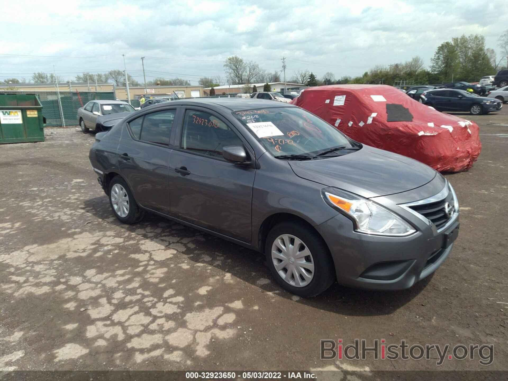 Photo 3N1CN7APXKL820467 - NISSAN VERSA SEDAN 2019