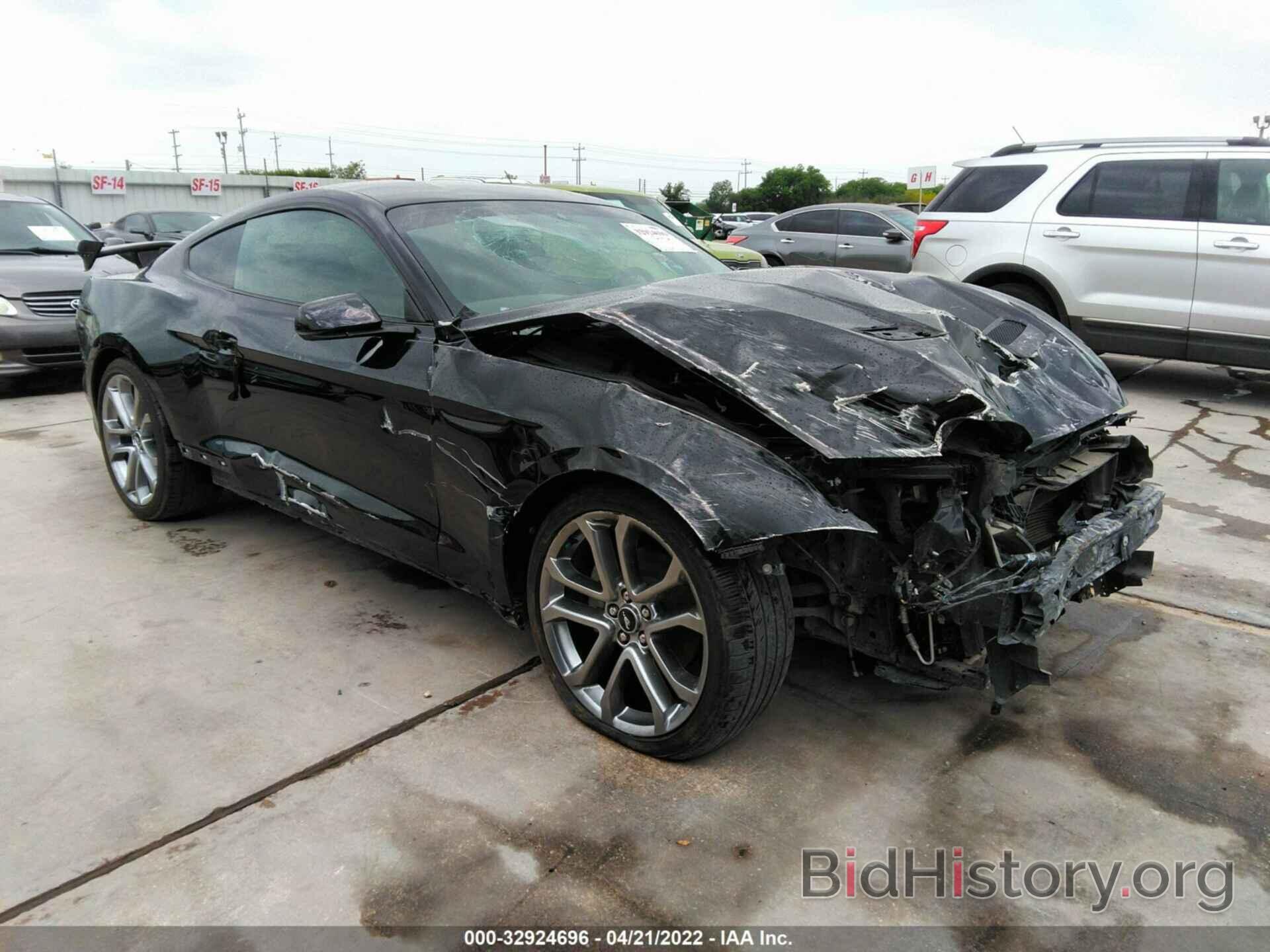 Photo 1FA6P8TH8L5176085 - FORD MUSTANG 2020