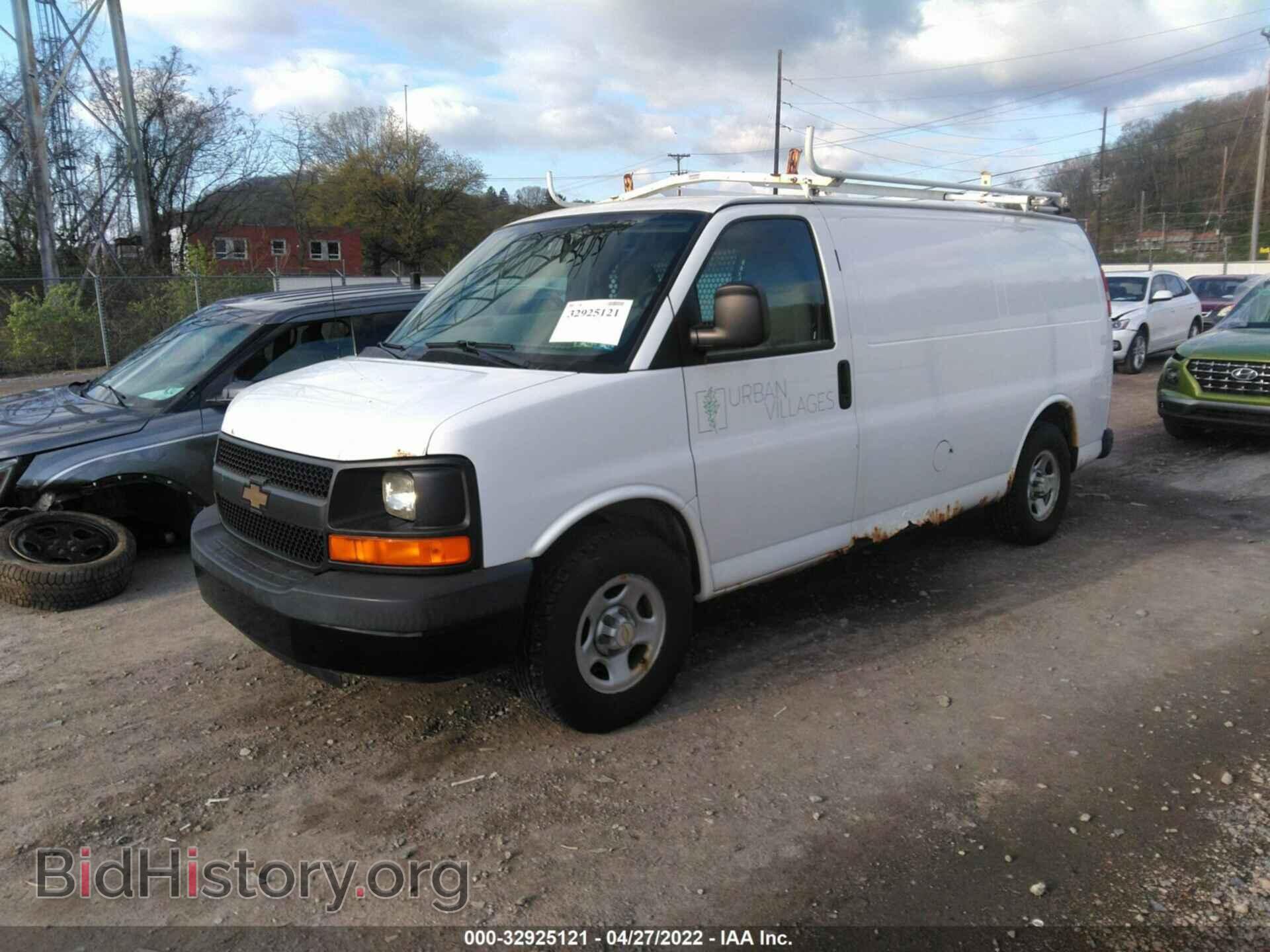 2008 CHEVROLET EXPRESS CARGO VAN - VIN: 1GCFG15X181139965 - Фото 2