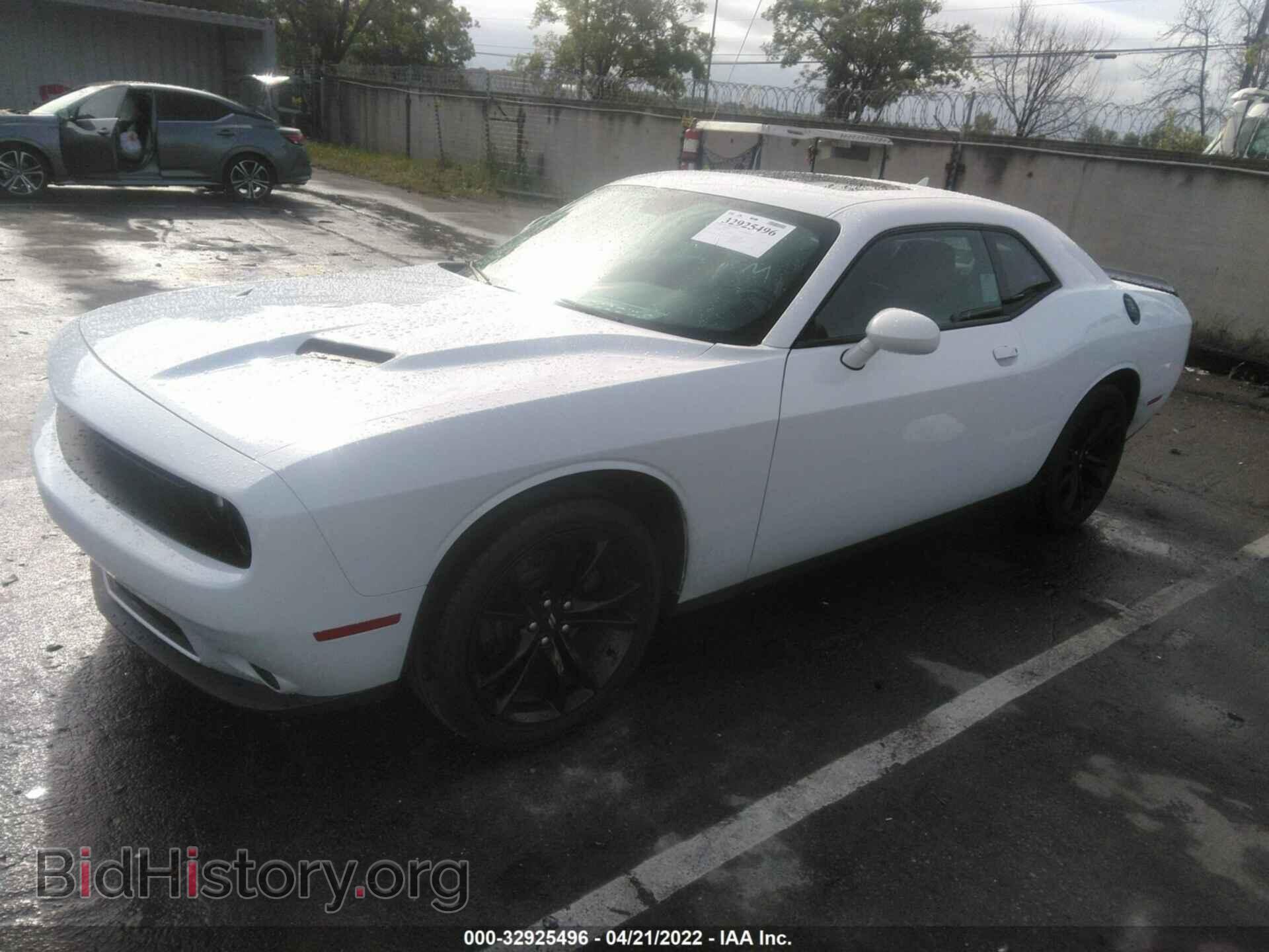 2018 DODGE CHALLENGER - VIN: 2C3CDZAG5JH149992 - Photo 2