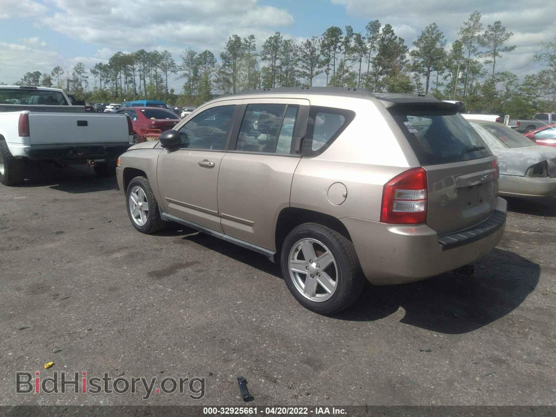 2010 JEEP COMPASS - VIN: 1J4NT4FB0AD560506 - Фото 3