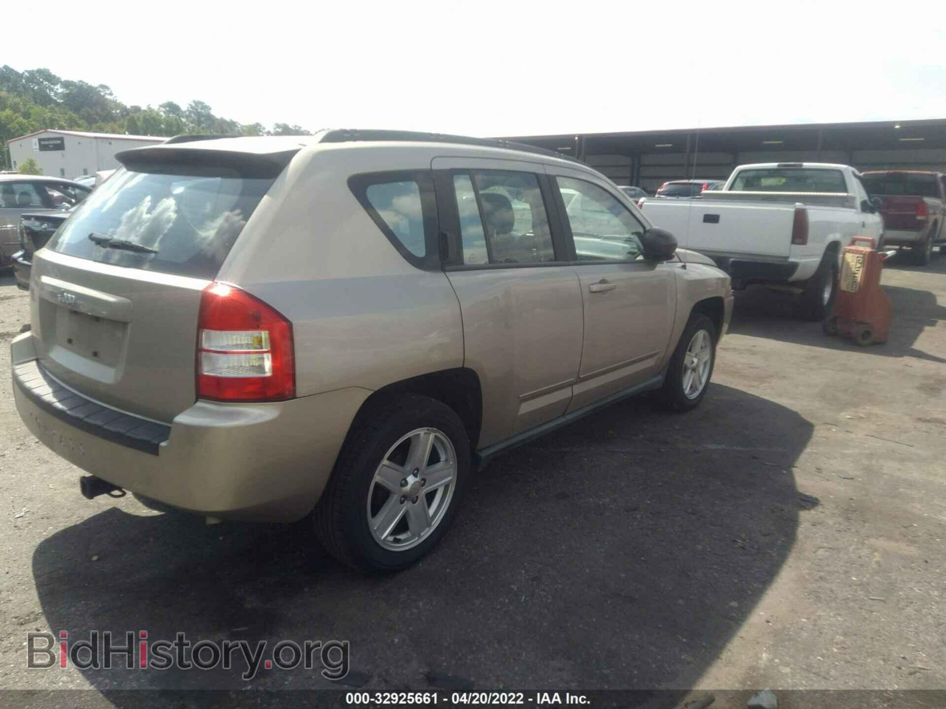 2010 JEEP COMPASS - VIN: 1J4NT4FB0AD560506 - Фото 4