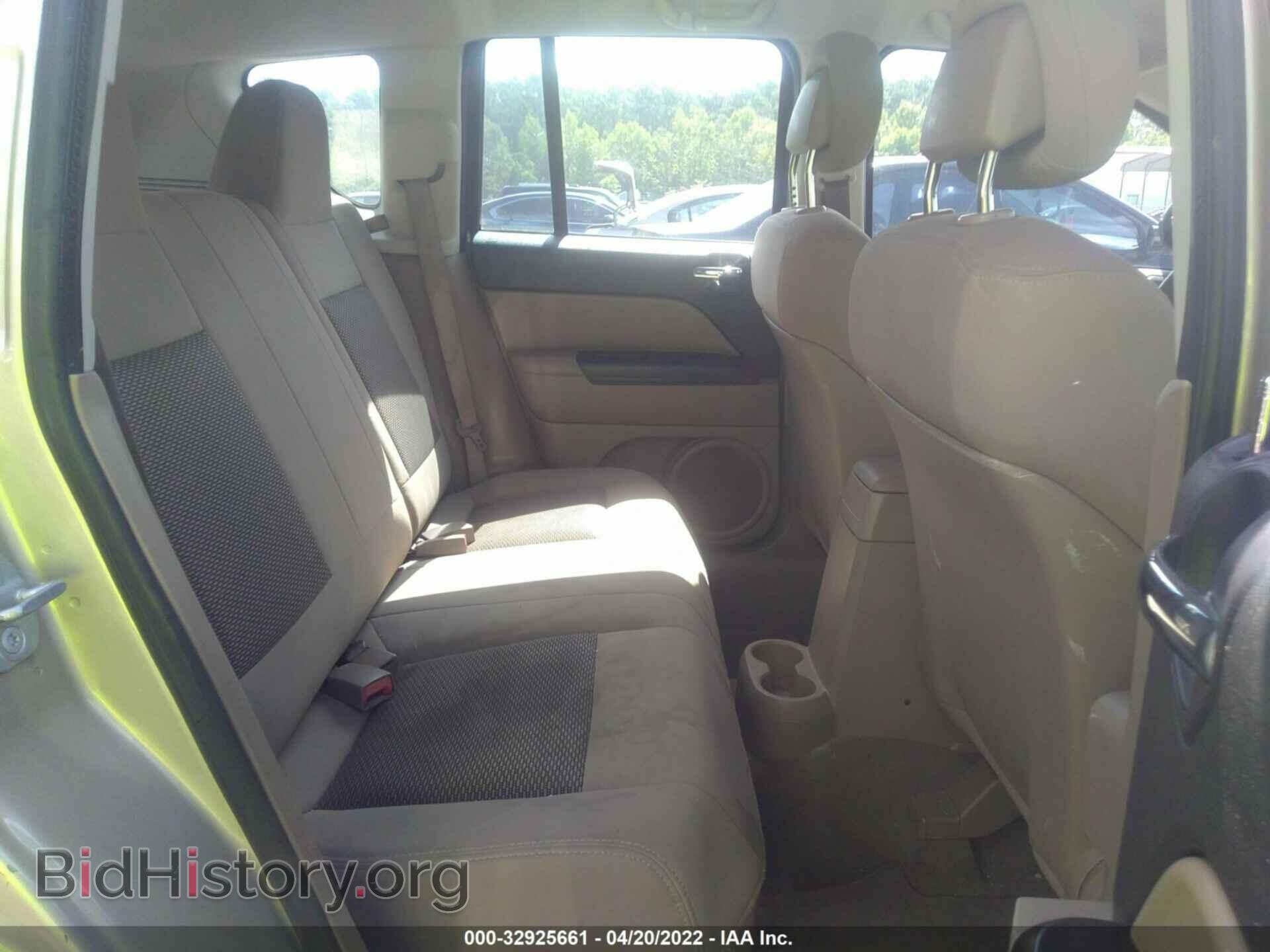 2010 JEEP COMPASS - VIN: 1J4NT4FB0AD560506 - Фото 8