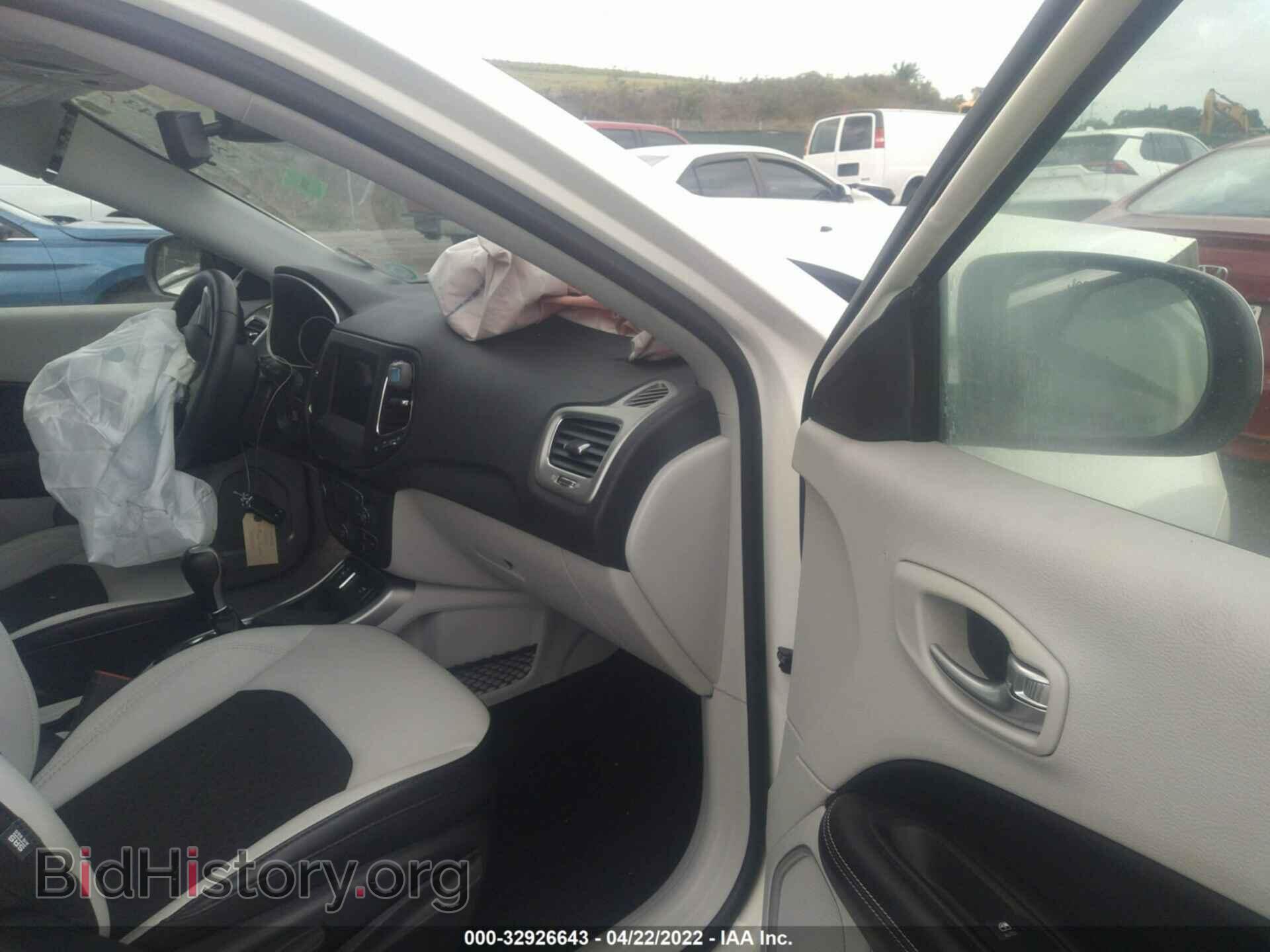 2019 JEEP COMPASS - VIN: 3C4NJCBB5KT616477 - Фото 5