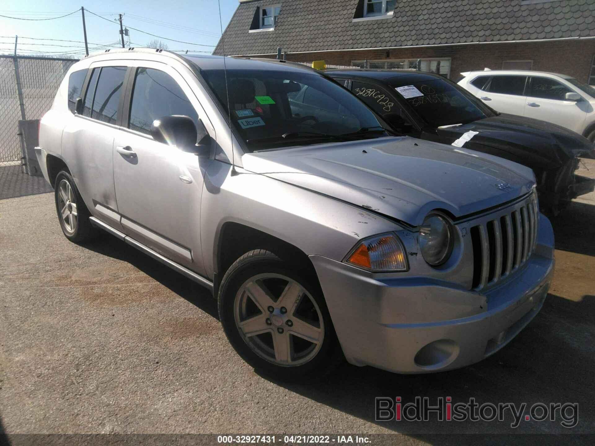 Photo 1J4NF1FB3AD640548 - JEEP COMPASS 2010