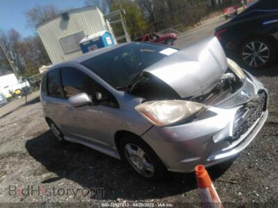 2011 Honda FIT Sport, серебристый — VIN JHMGE8H58BC000794, IAAI