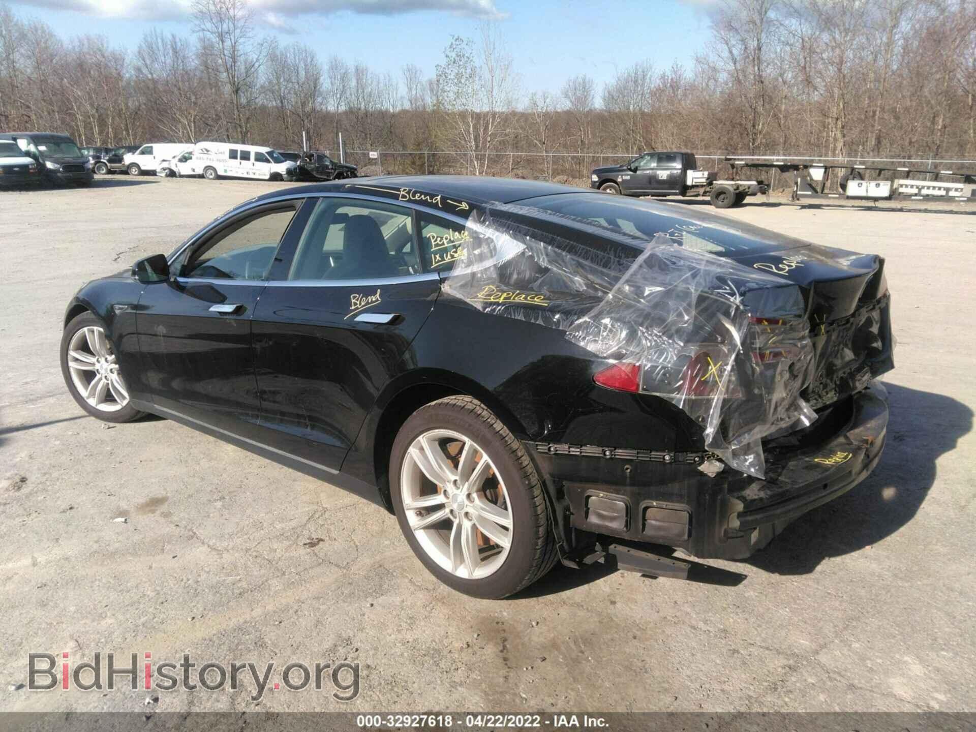 2015 TESLA MODEL S - VIN: 5YJSA1E2XFF105922 - Фото 3