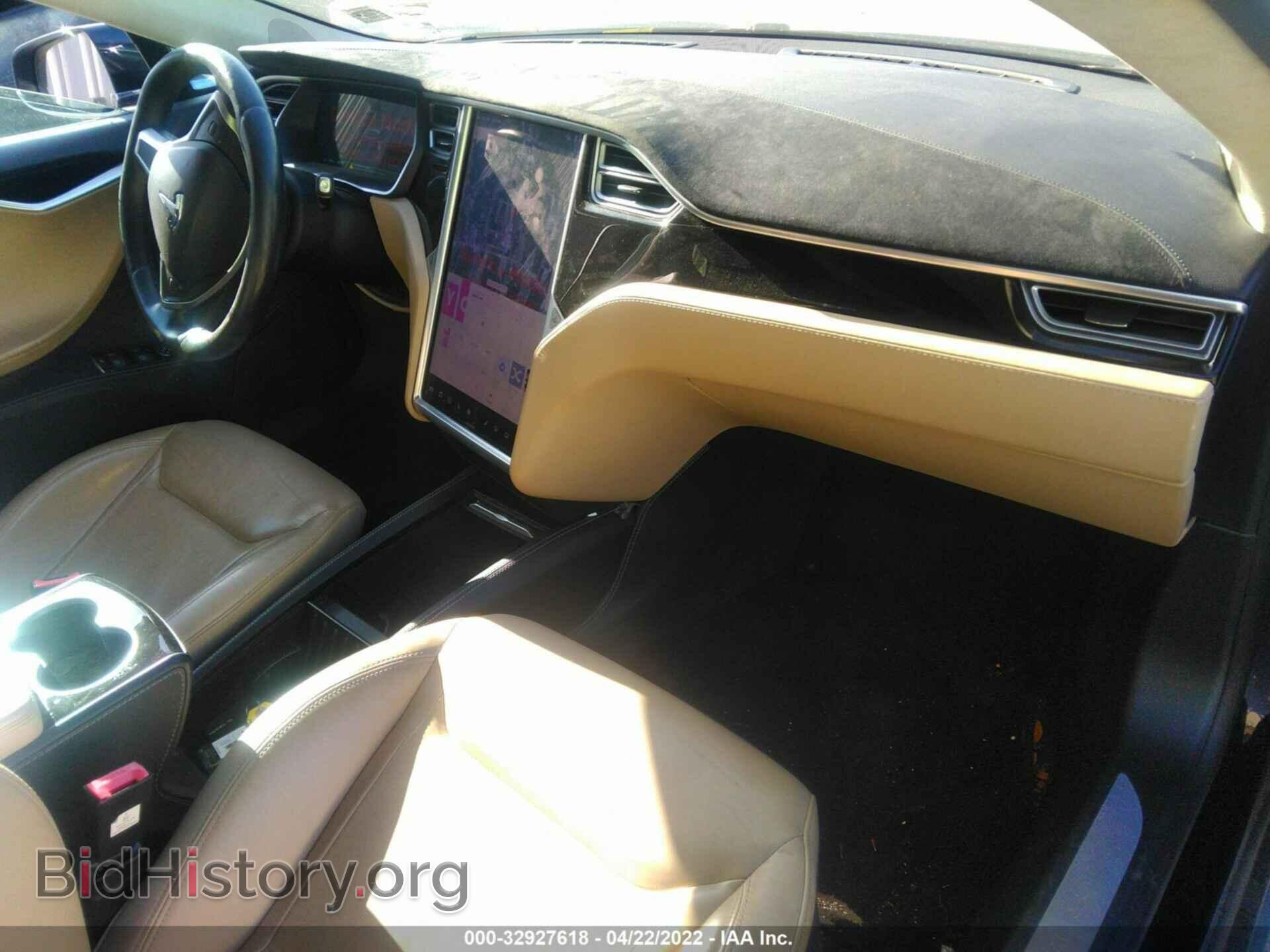2015 TESLA MODEL S - VIN: 5YJSA1E2XFF105922 - Фото 5