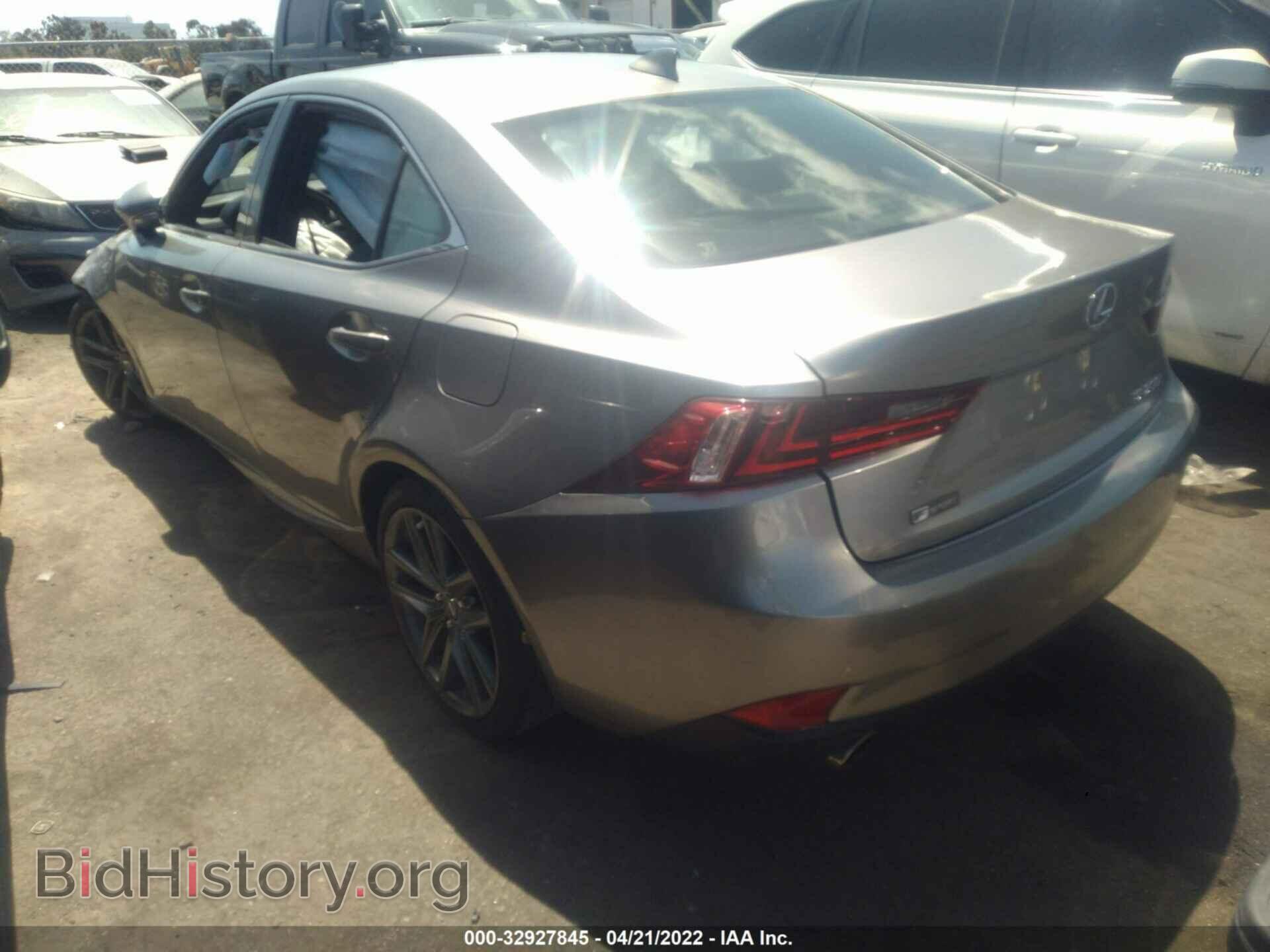 2016 LEXUS IS 200T - VIN: JTHBA1D23G5014588 - Фото 3