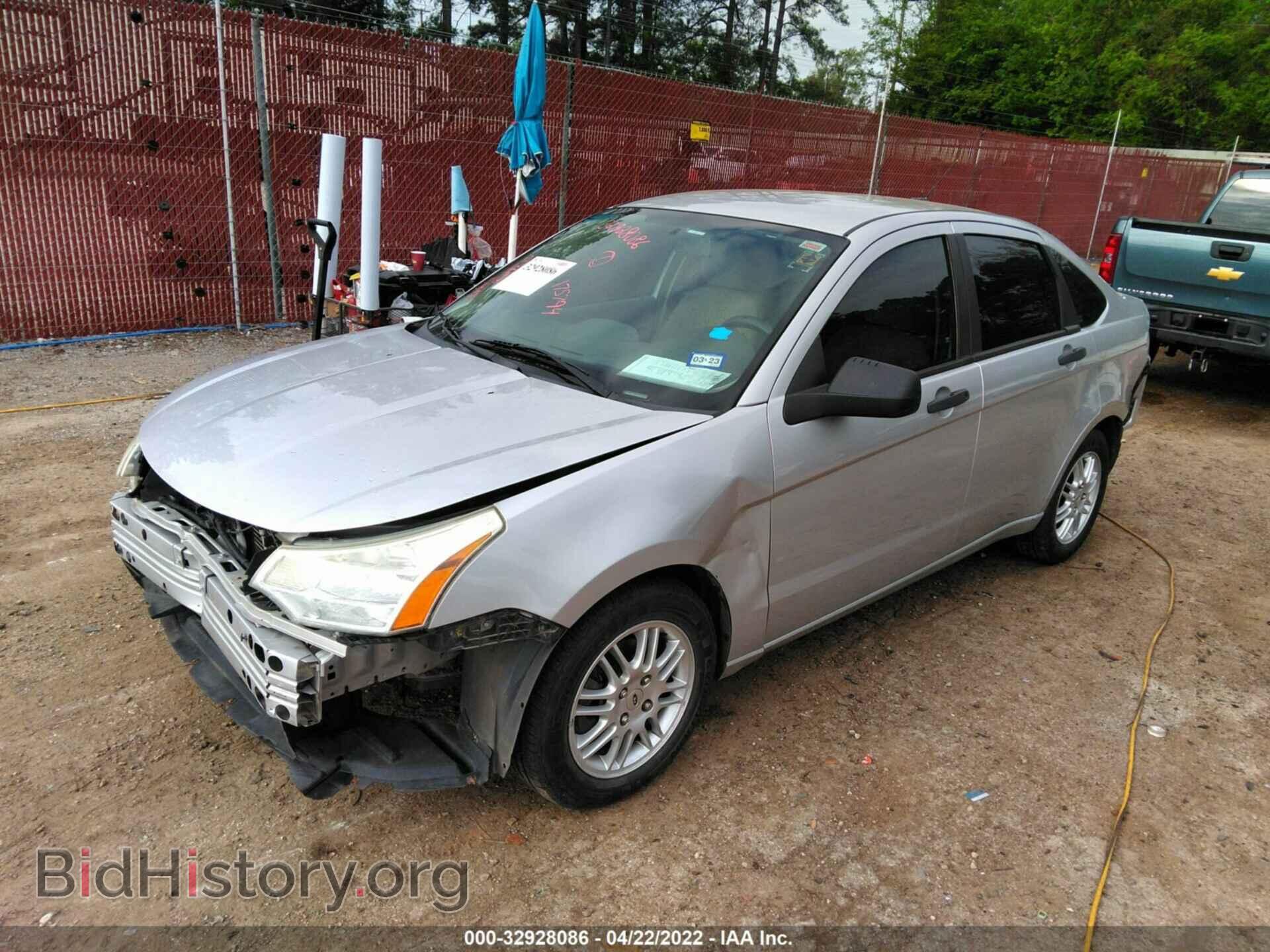 2011 FORD FOCUS - VIN: 1FAHP3FN1BW202094 - Фото 2