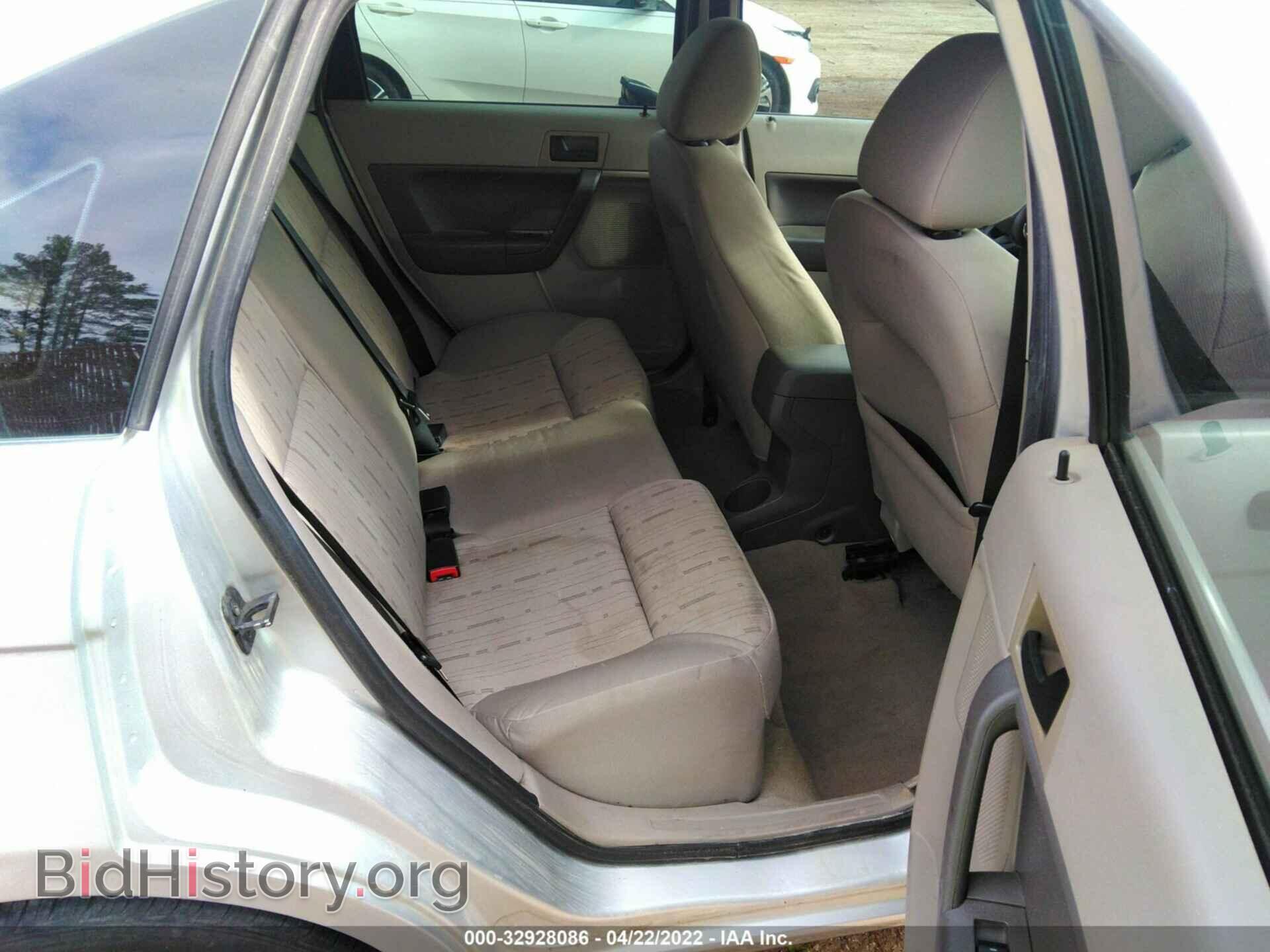 2011 FORD FOCUS - VIN: 1FAHP3FN1BW202094 - Фото 8