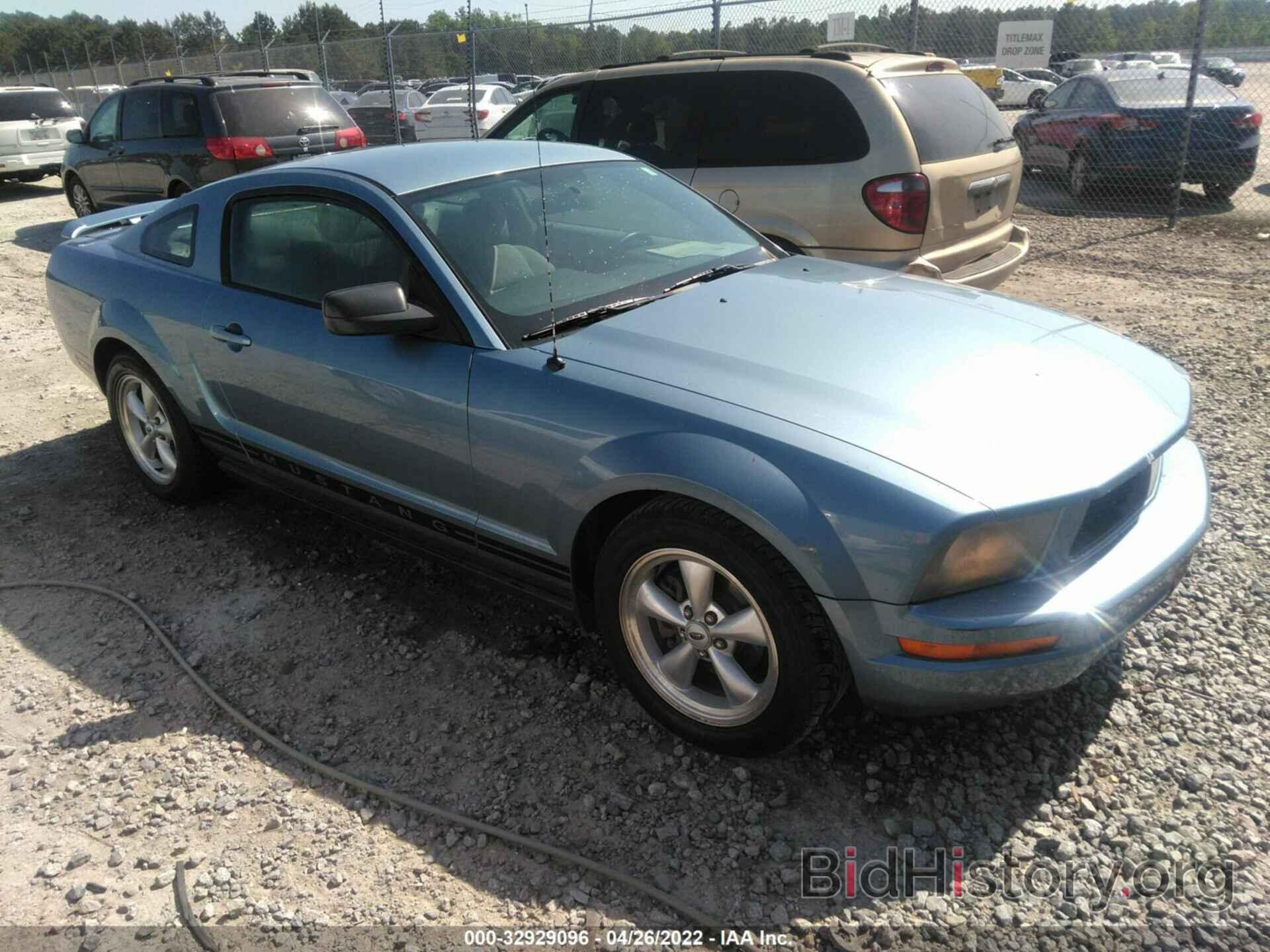 Photo 1ZVFT80N665263923 - FORD MUSTANG 2006