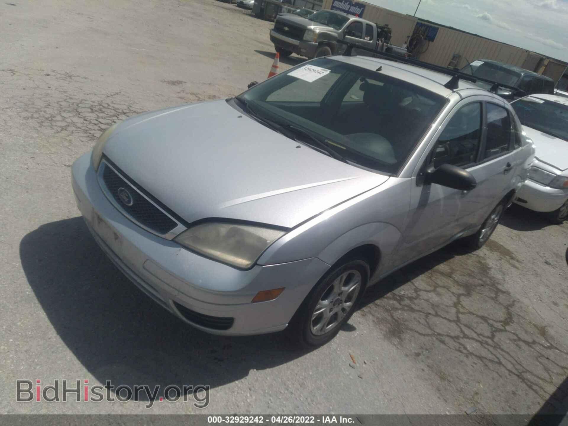 2007 FORD FOCUS - VIN: 1FAFP34N37W187597 - Фото 2
