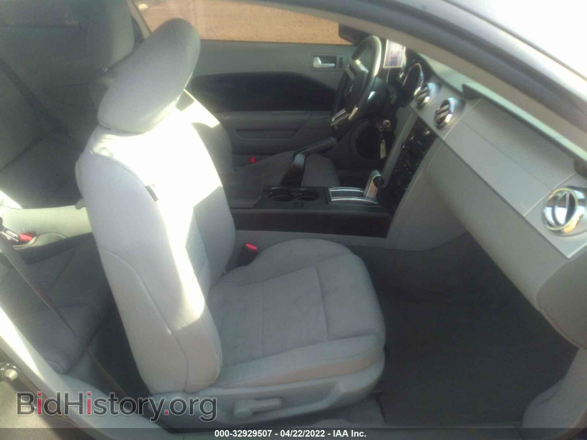 2009 FORD MUSTANG - VIN: 1ZVHT80N095113299 - Фото 5