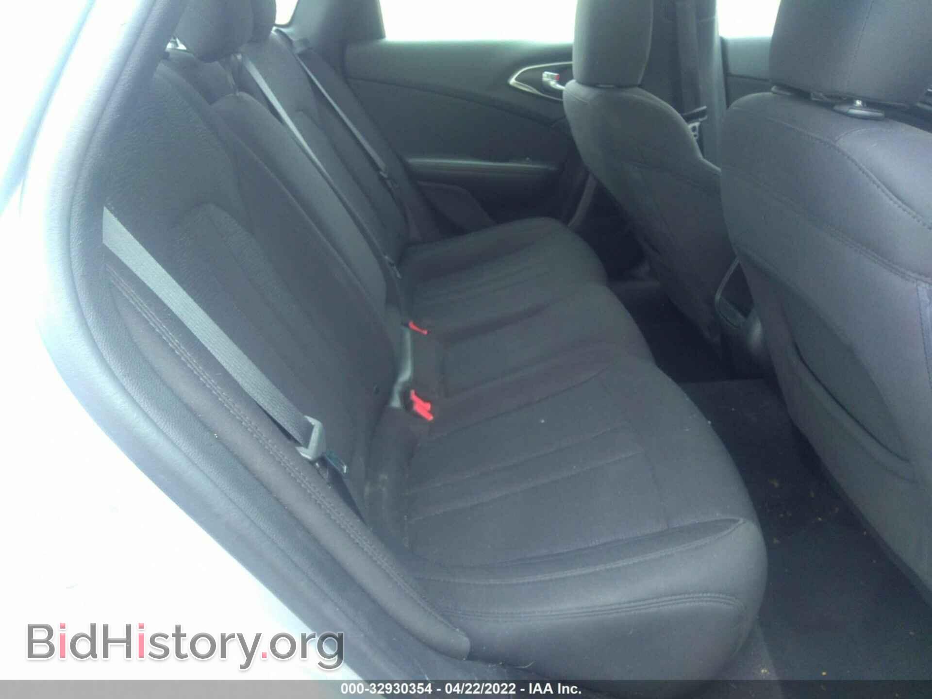 2015 CHRYSLER 200 - VIN: 1C3CCCAB2FN605370 - Фото 8