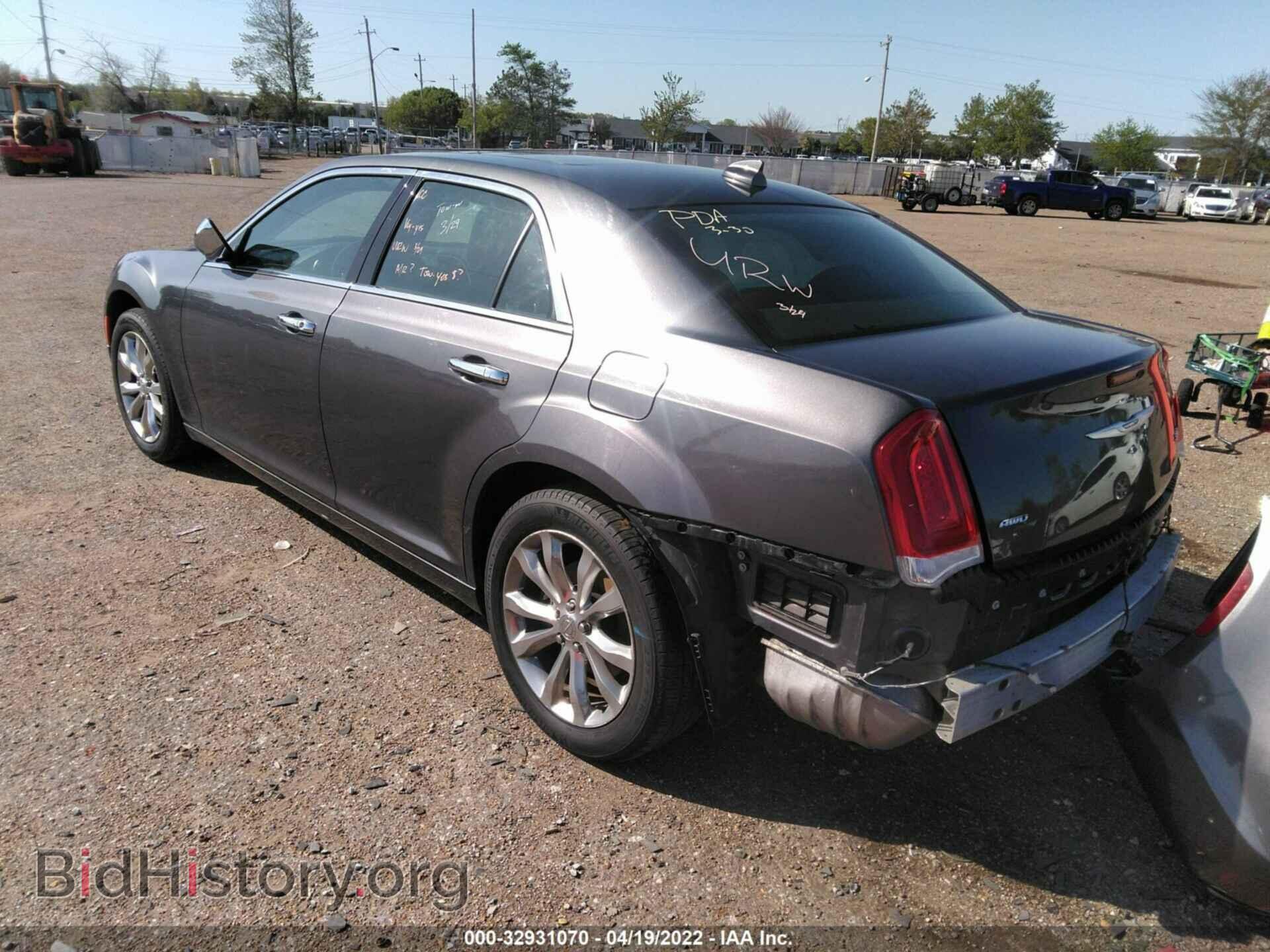 2019 CHRYSLER 300 - VIN: 2C3CCAKG2KH565289 - Фото 3