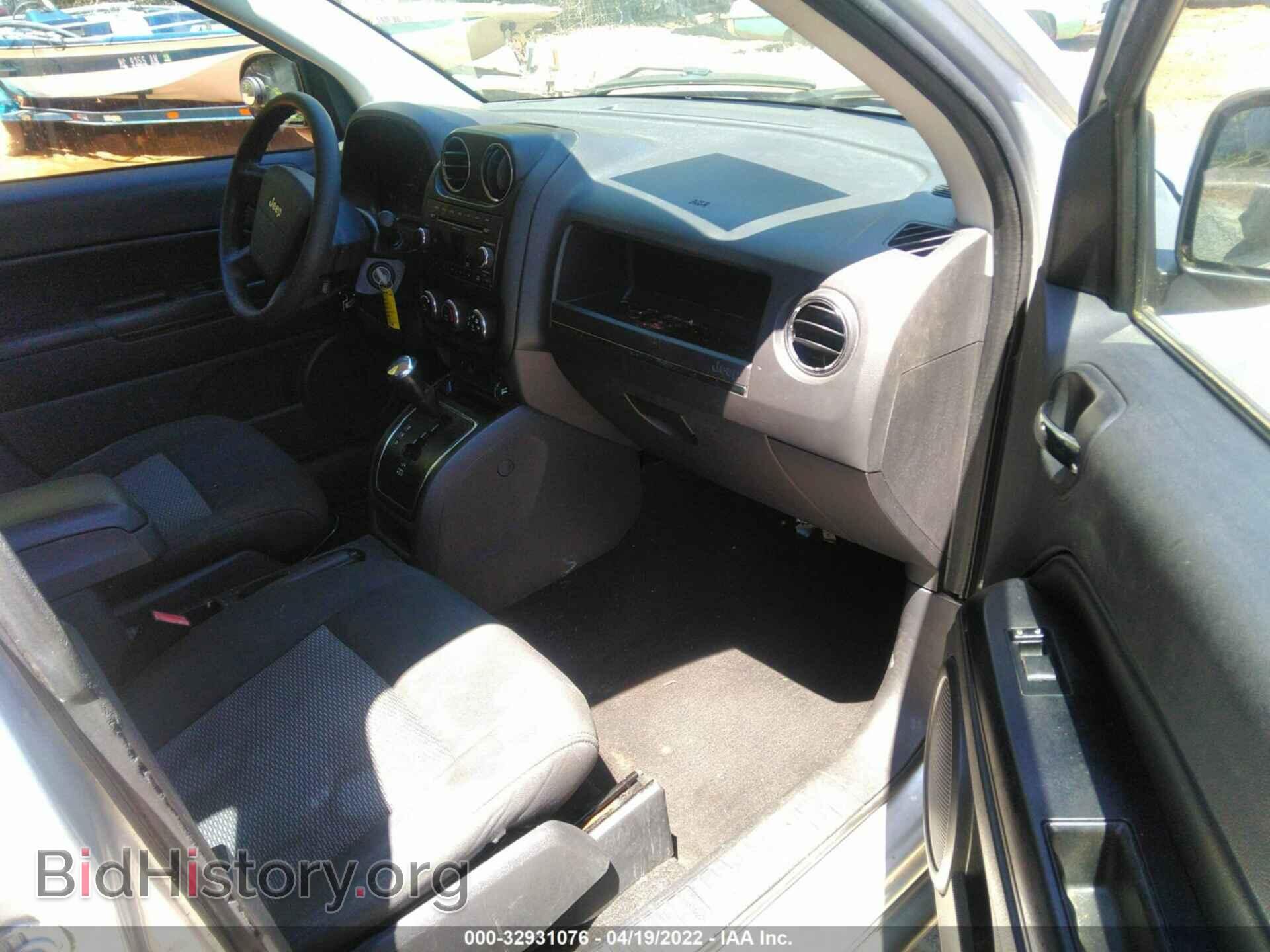 2010 JEEP COMPASS - VIN: 1J4NT4FB0AD642428 - Фото 5