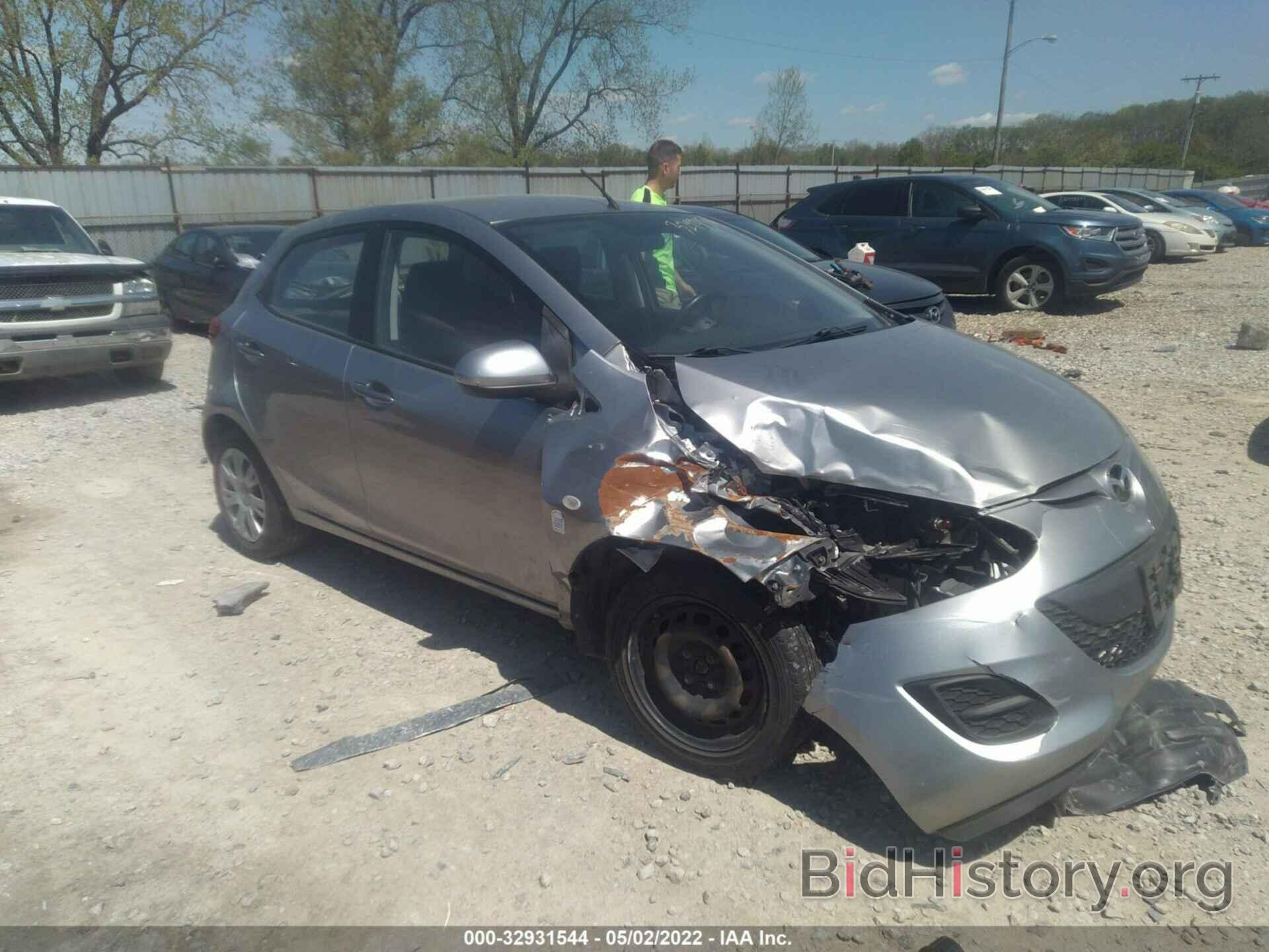 Фотография JM1DE1HY1B0116975 - MAZDA MAZDA2 2011