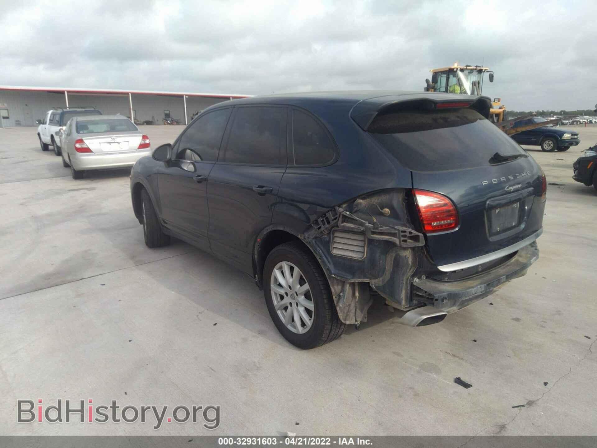 2011 PORSCHE CAYENNE - VIN: WP1AA2A25BLA07894 - Фото 3
