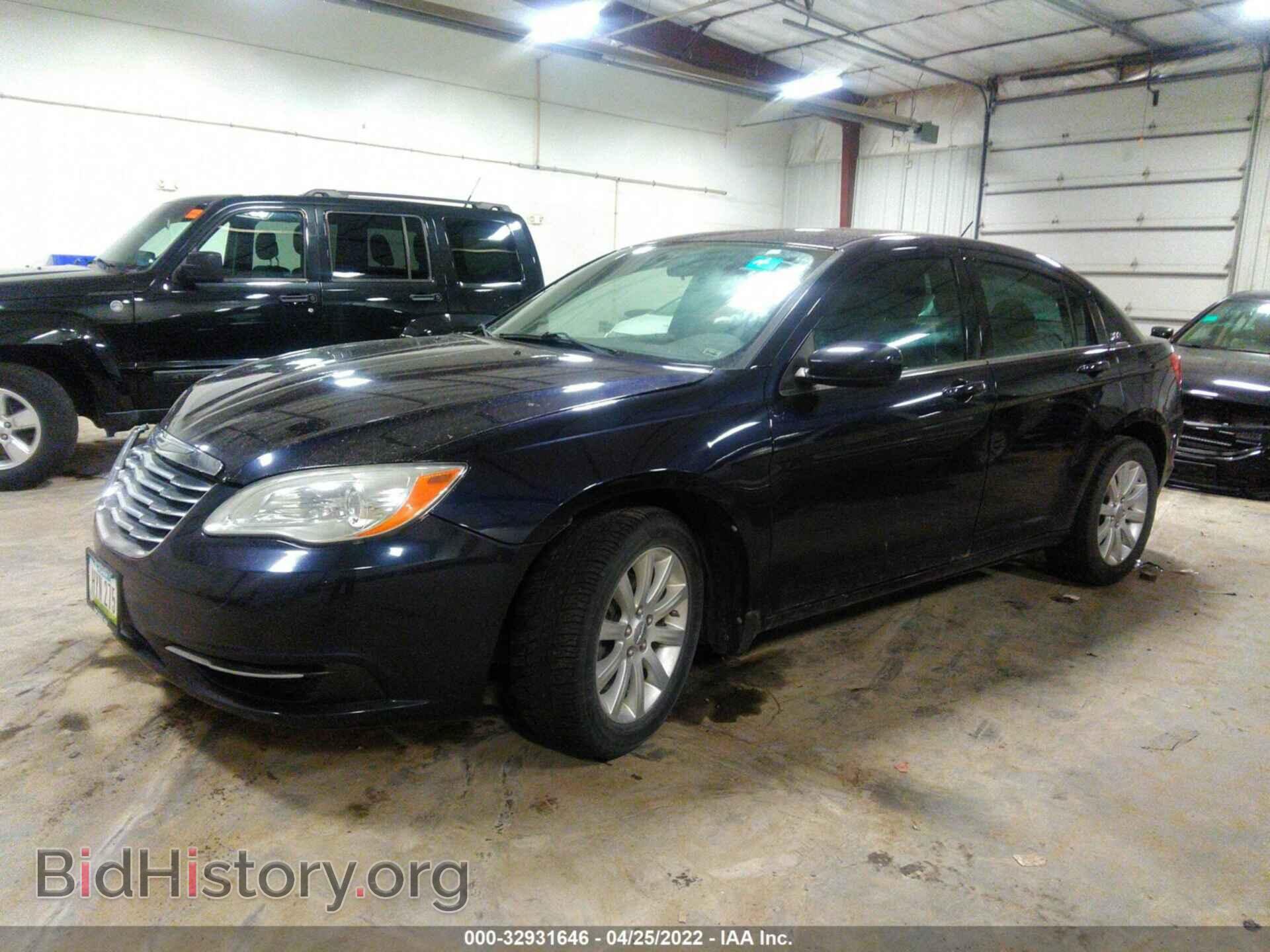 2012 CHRYSLER 200 - VIN: 1C3CCBBB2CN126970 - Фото 2