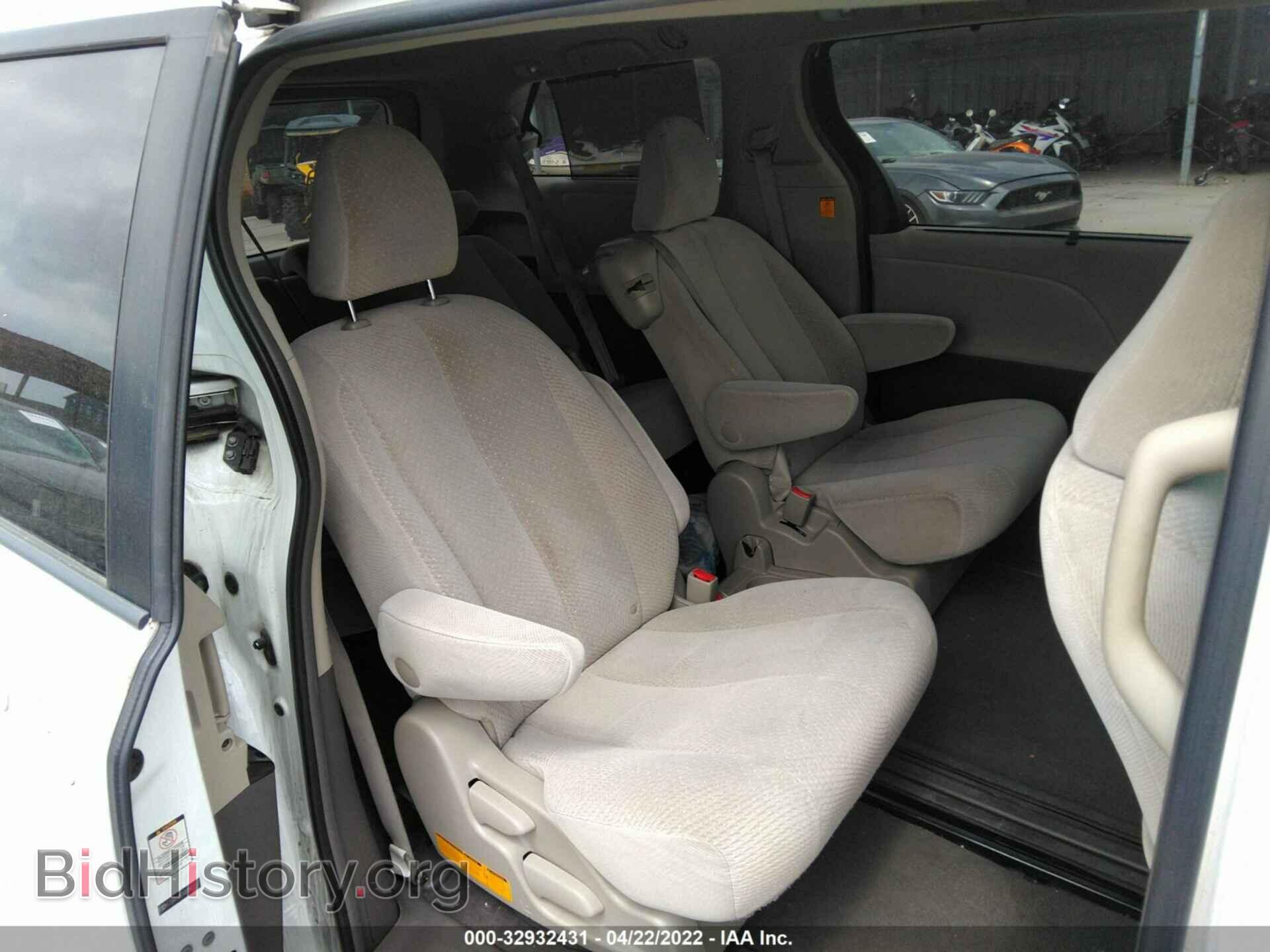 2011 TOYOTA SIENNA - VIN: 5TDKK3DC4BS065507 - Фото 8