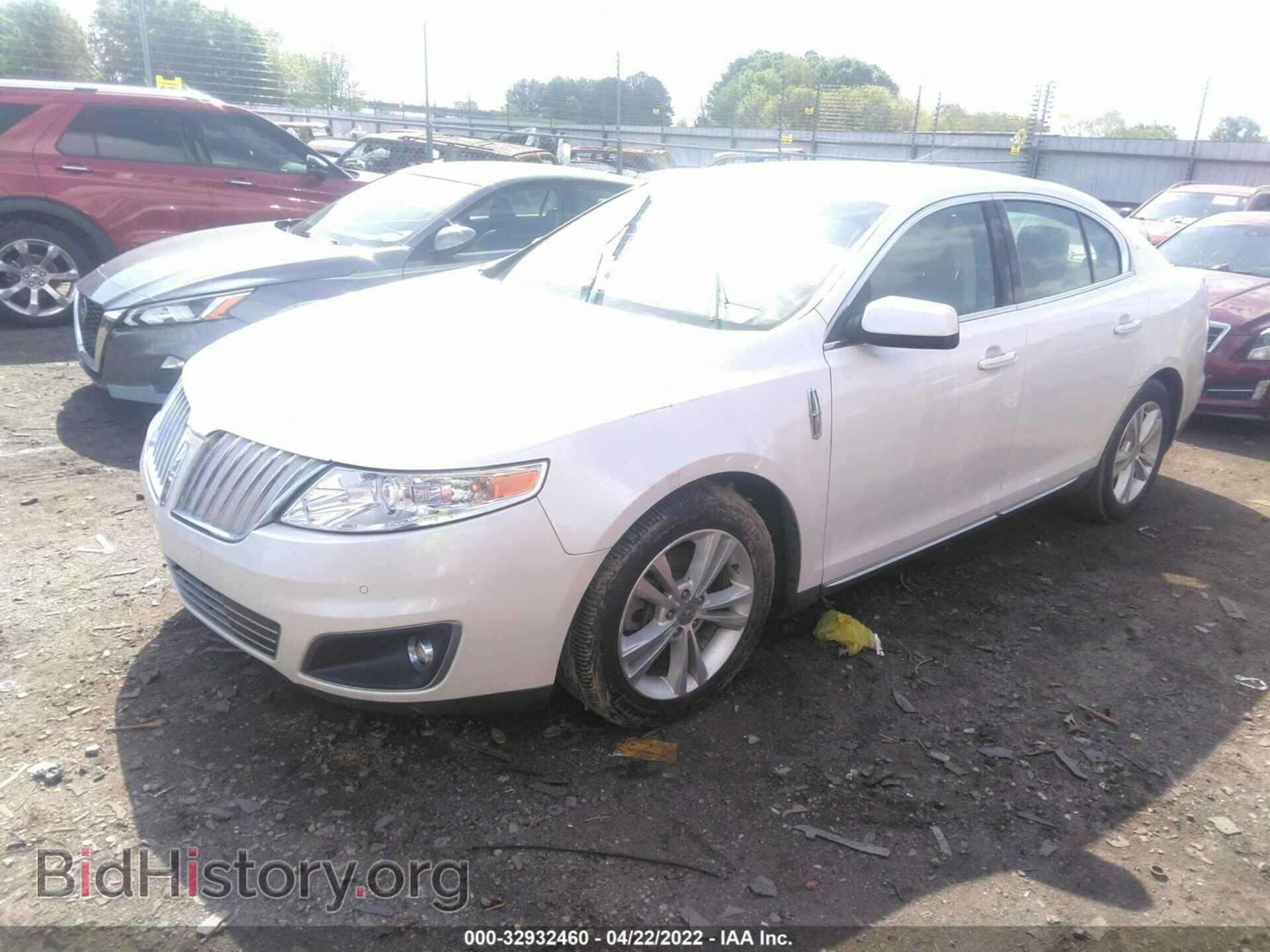 2011 LINCOLN MKS - VIN: 1LNHL9DR8BG603825 - Фото 2