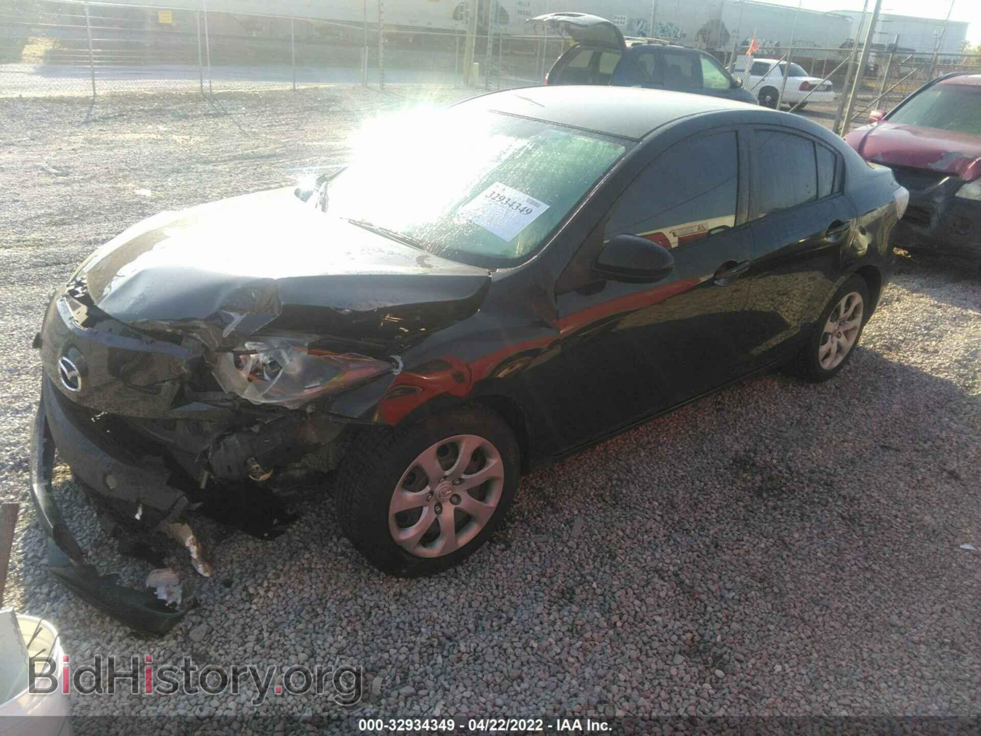 2013 MAZDA MAZDA3 - VIN: JM1BL1TF0D1811609 - Фото 2