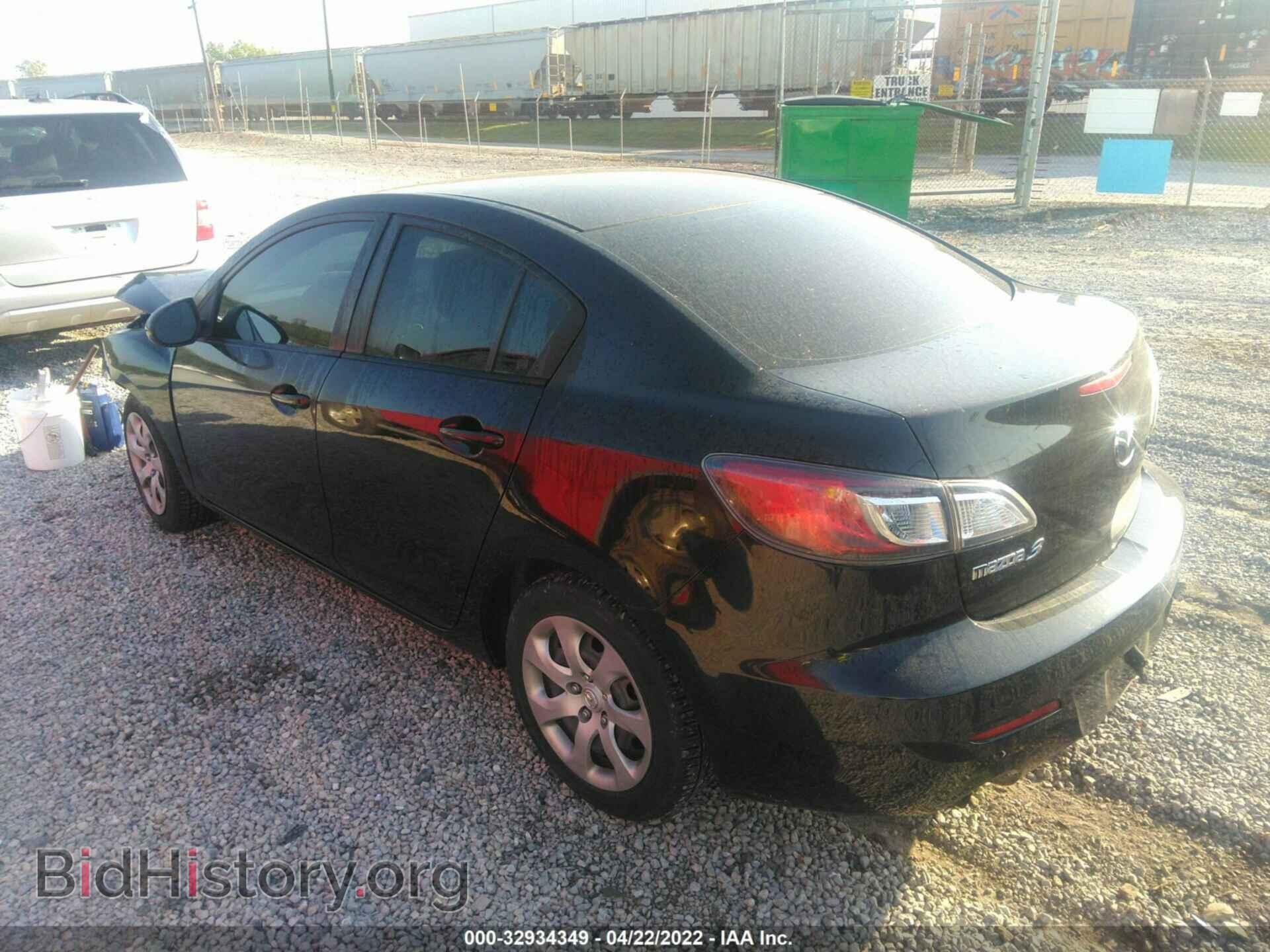 2013 MAZDA MAZDA3 - VIN: JM1BL1TF0D1811609 - Фото 3